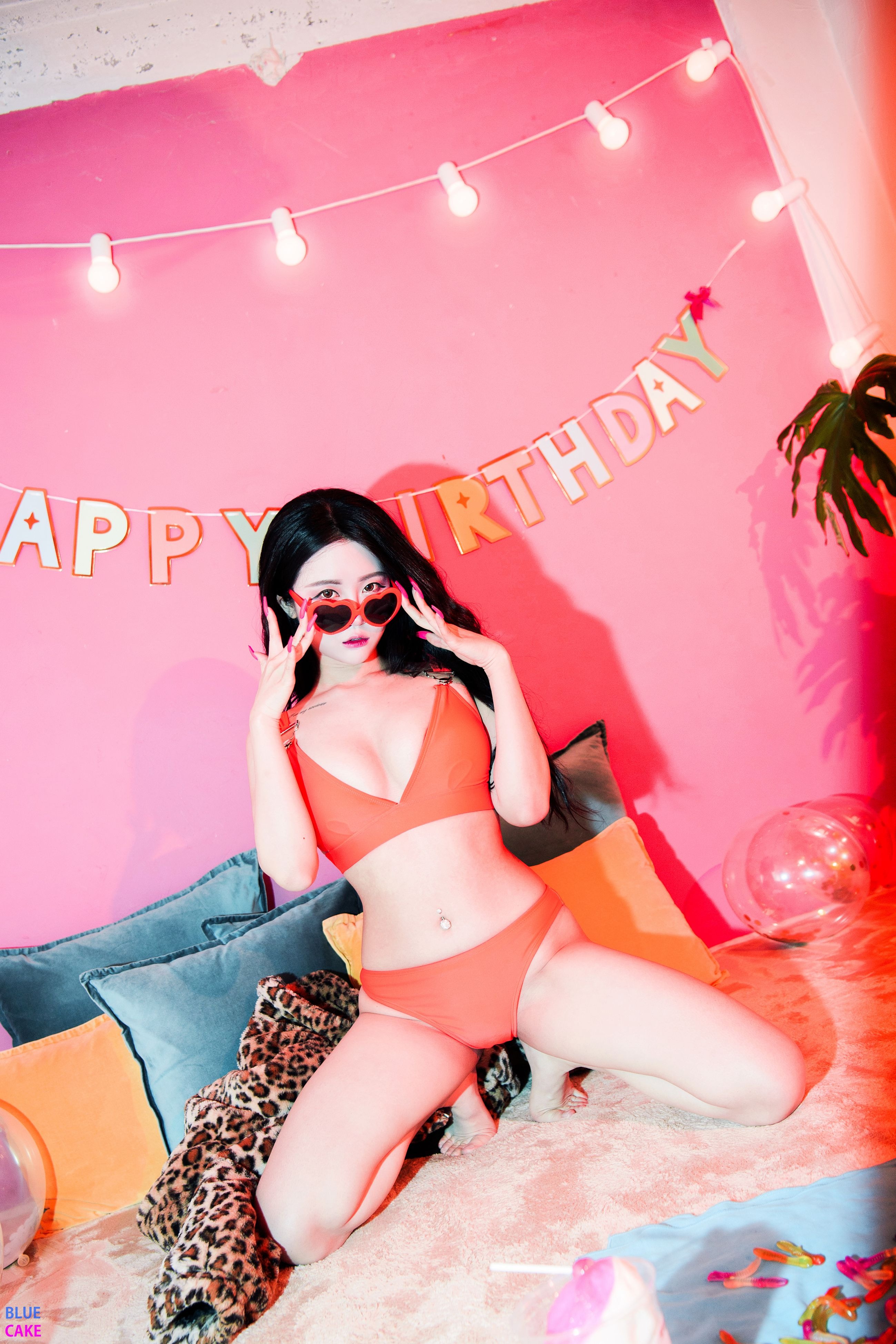 Bomi (보미) - [BLUECAKE] Happy Bomiday [95P-1.14GB] 24
