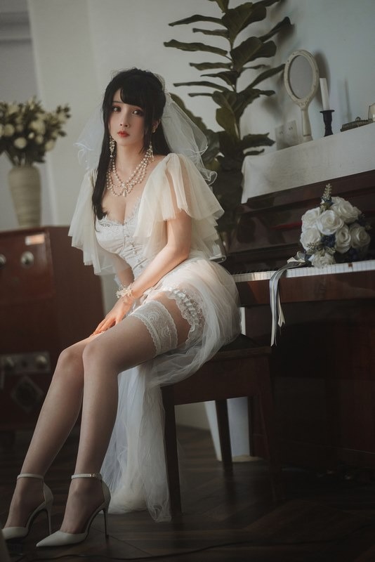 [Cos]凉凉子 - 透明婚纱[39P] 24