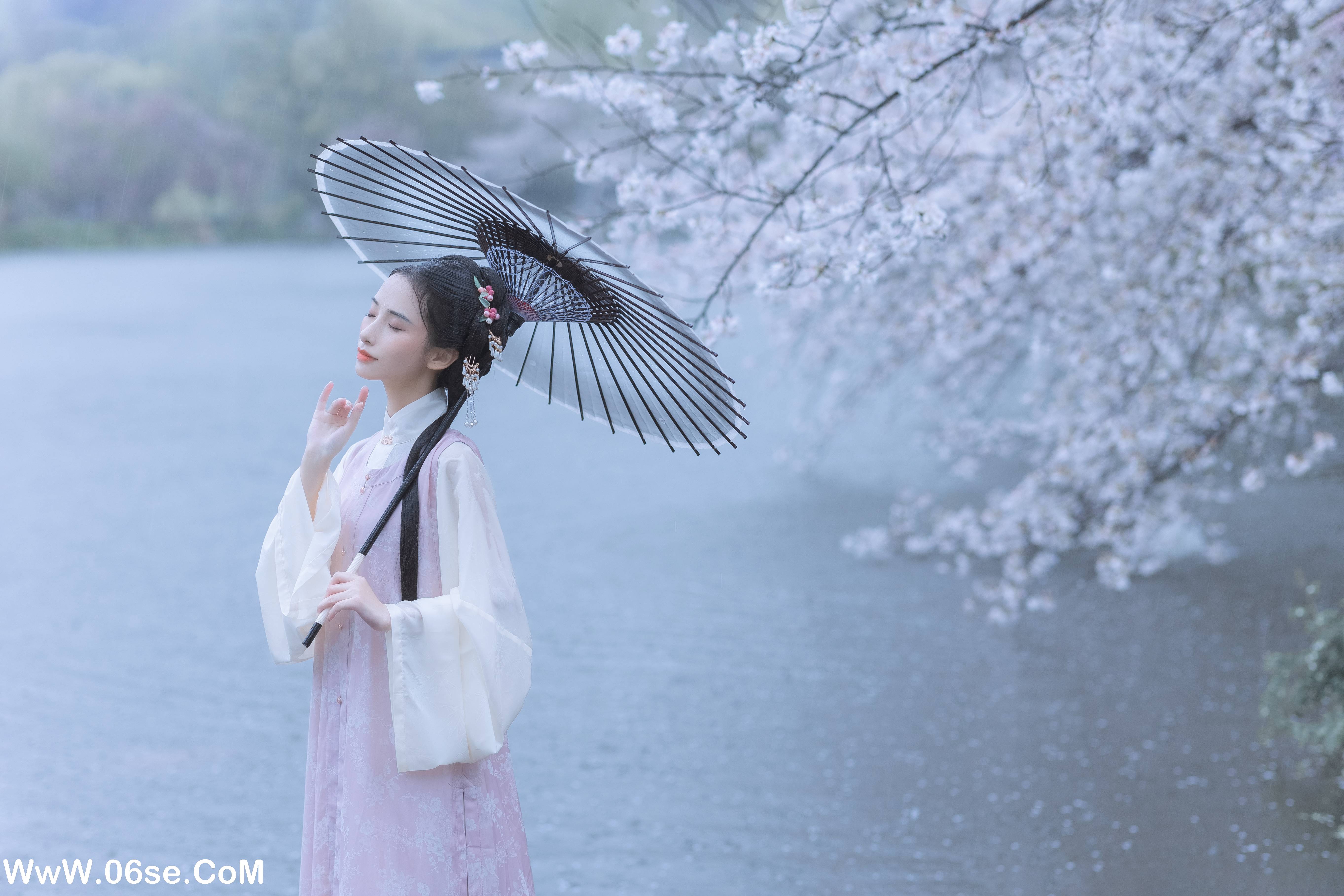 图片[4]-[YITUYU艺图语]2022.05.25 雨樱花 眸小妖[46P-454.3MB]-六色网