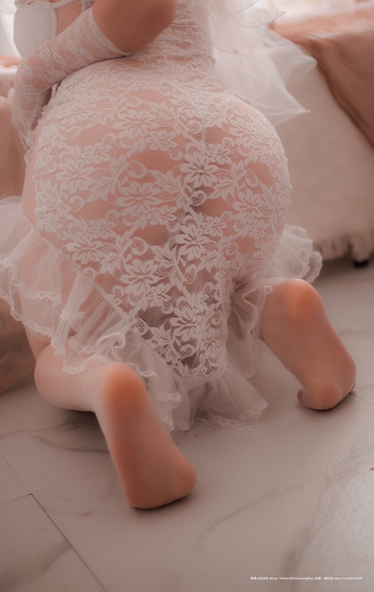 [Cos]皮皮奶-朦胧婚纱[66P] 50