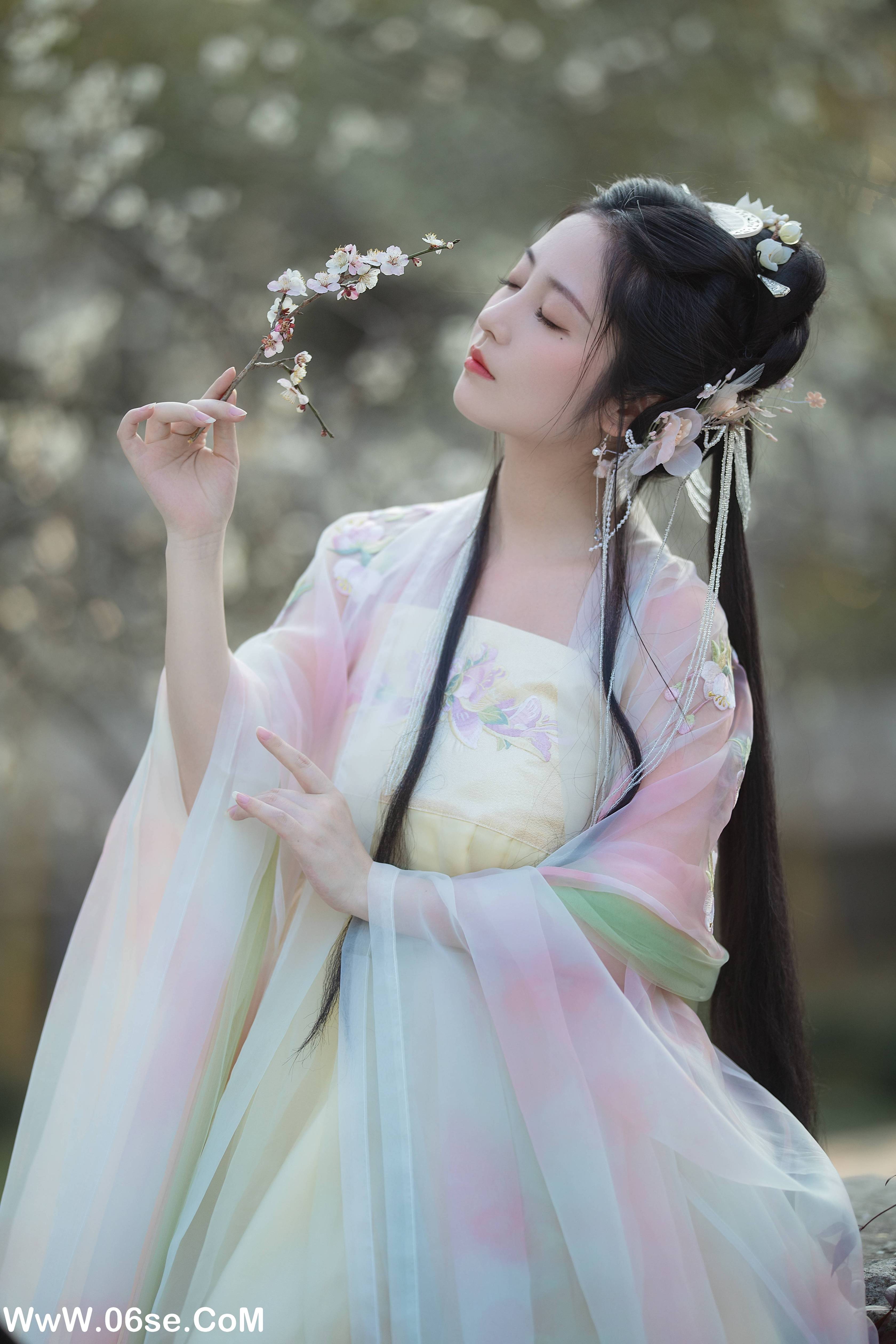 图片[11]-[YITUYU艺图语]2022.06.04 暗香 小温暖想要个大太阳[22P-374.38MB]-六色网