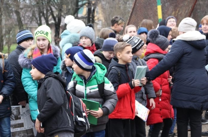 Эвакуация прошла в школах Хабаровска