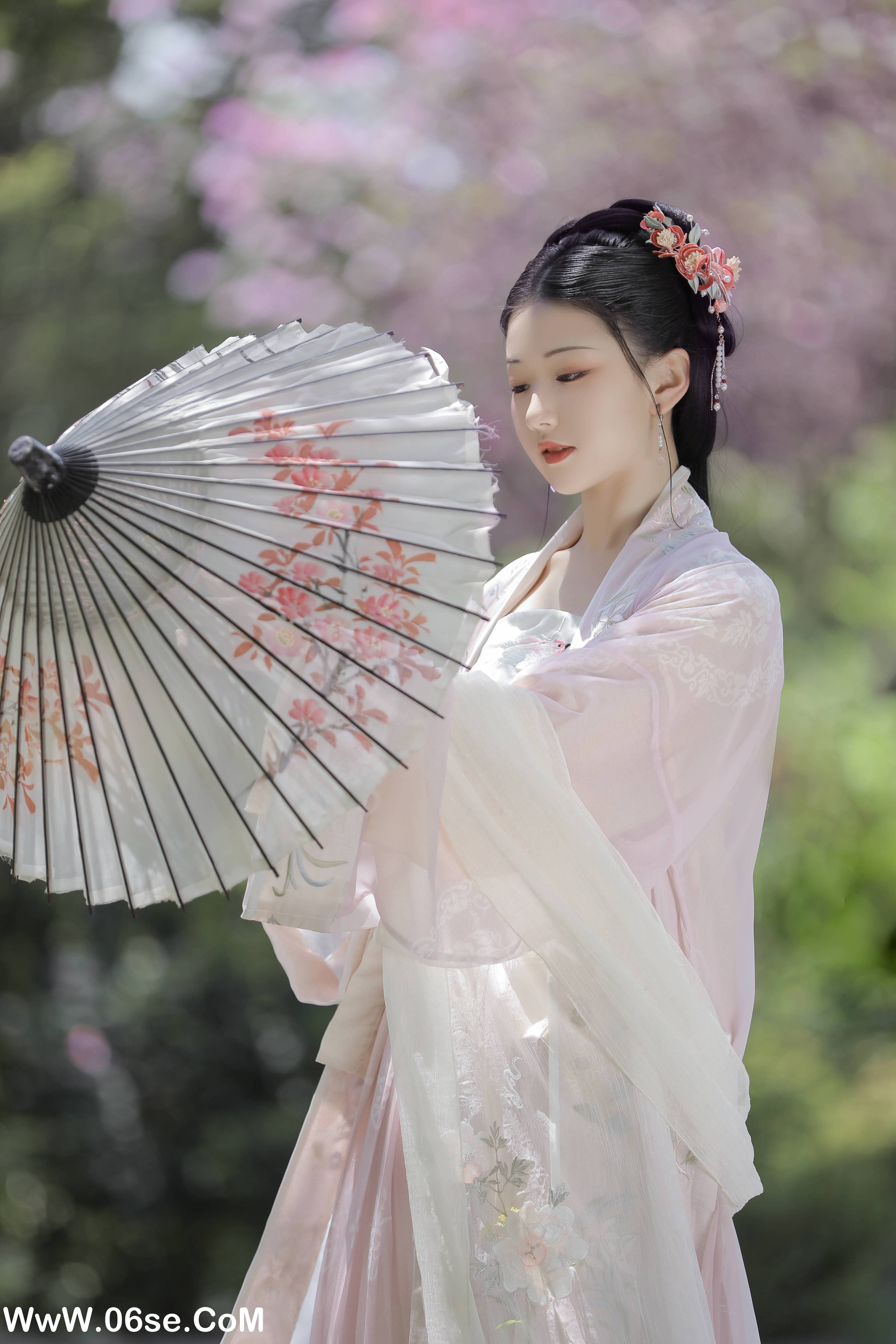 图片[22]-[YITUYU艺图语]2022.06.03 落花风 酸辣湯兒[27P-376.03MB]-六色网