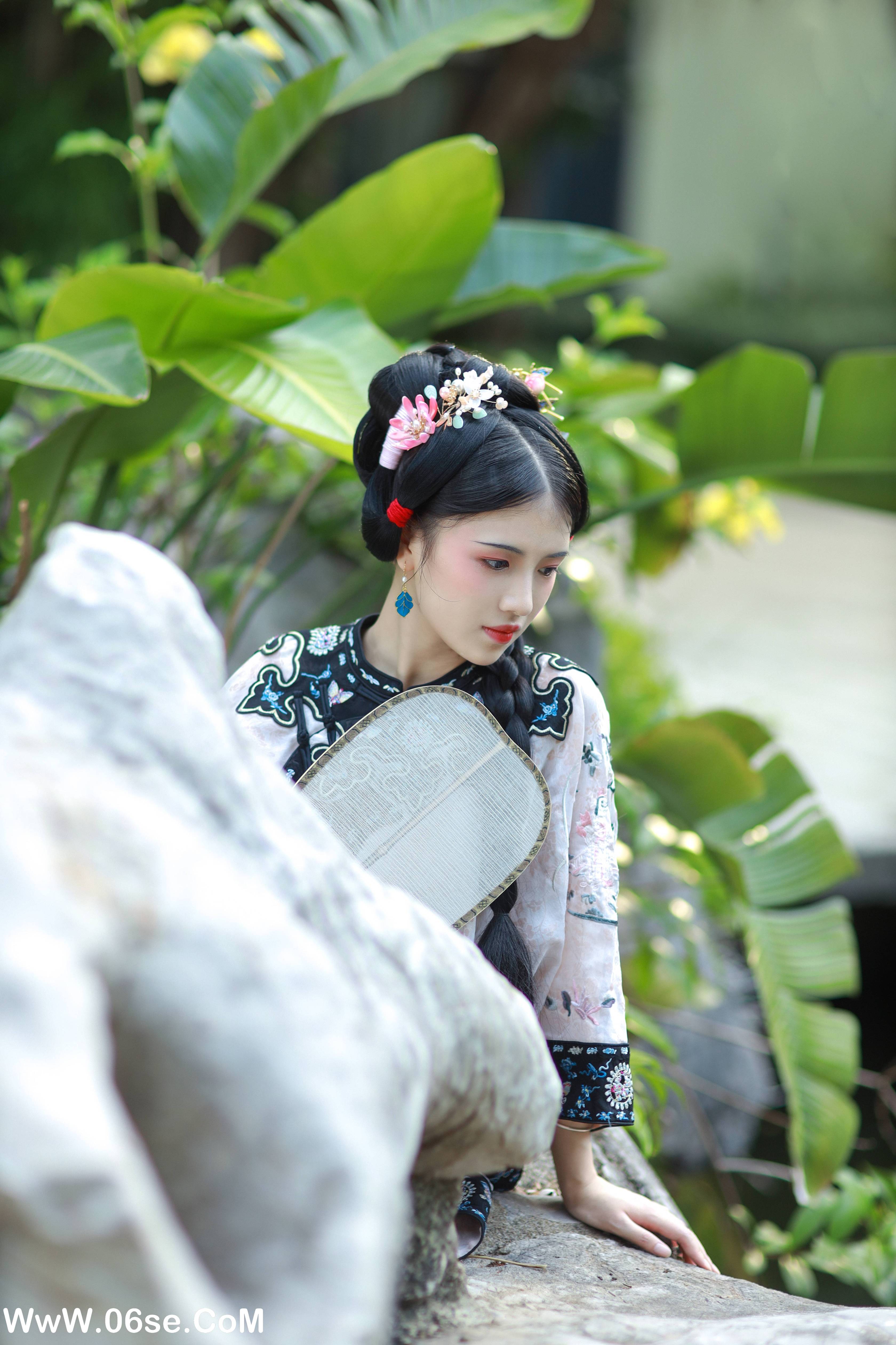 图片[20]-[YITUYU艺图语]2022.10.03 清汉女 _喵喵家的小鱼干_[29+1P／424MB]-六色网