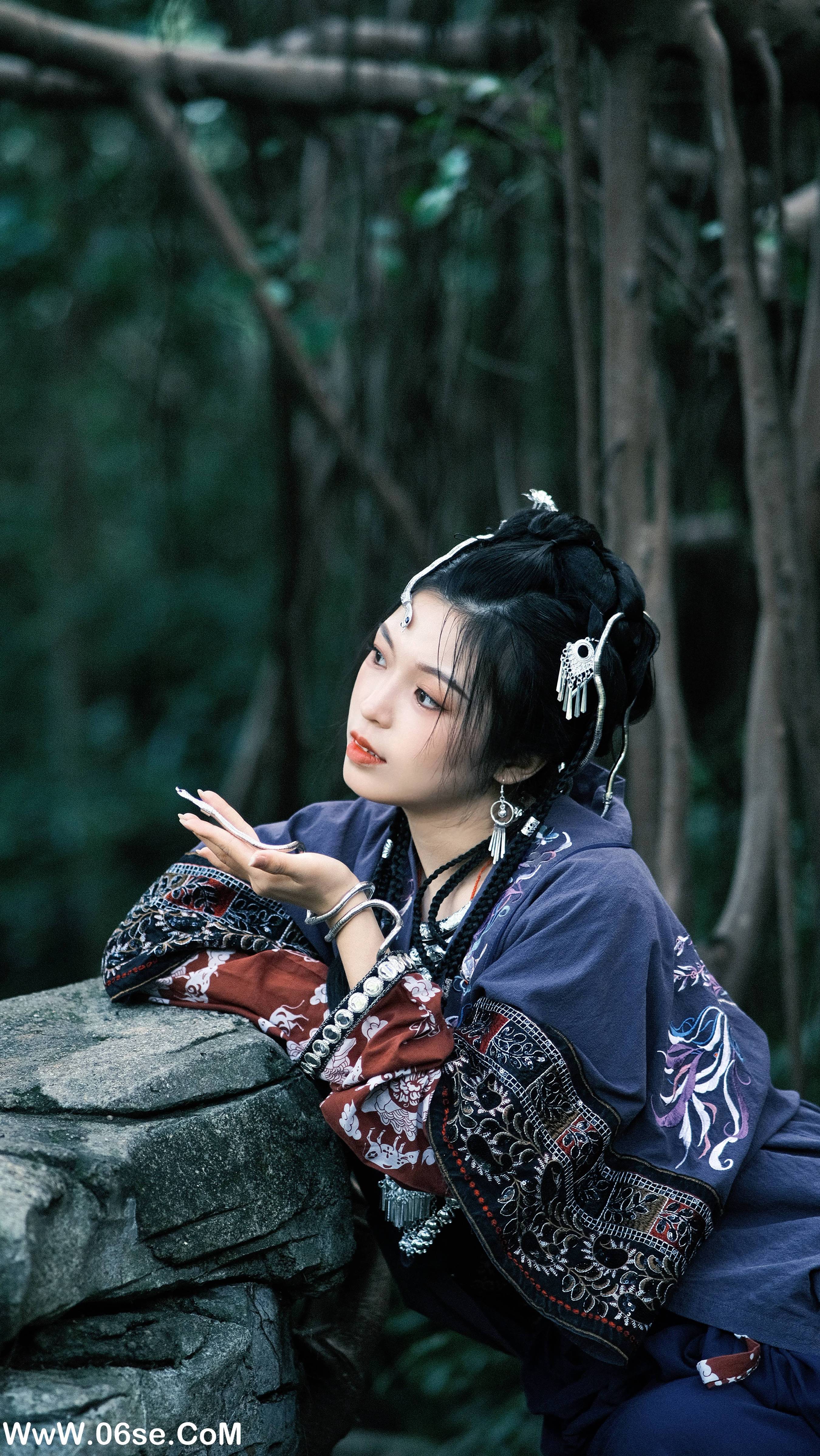 图片[24]-[YITUYU艺图语]2022.07.08 苗家姑娘 proyhine[27+1P／335MB]-六色网