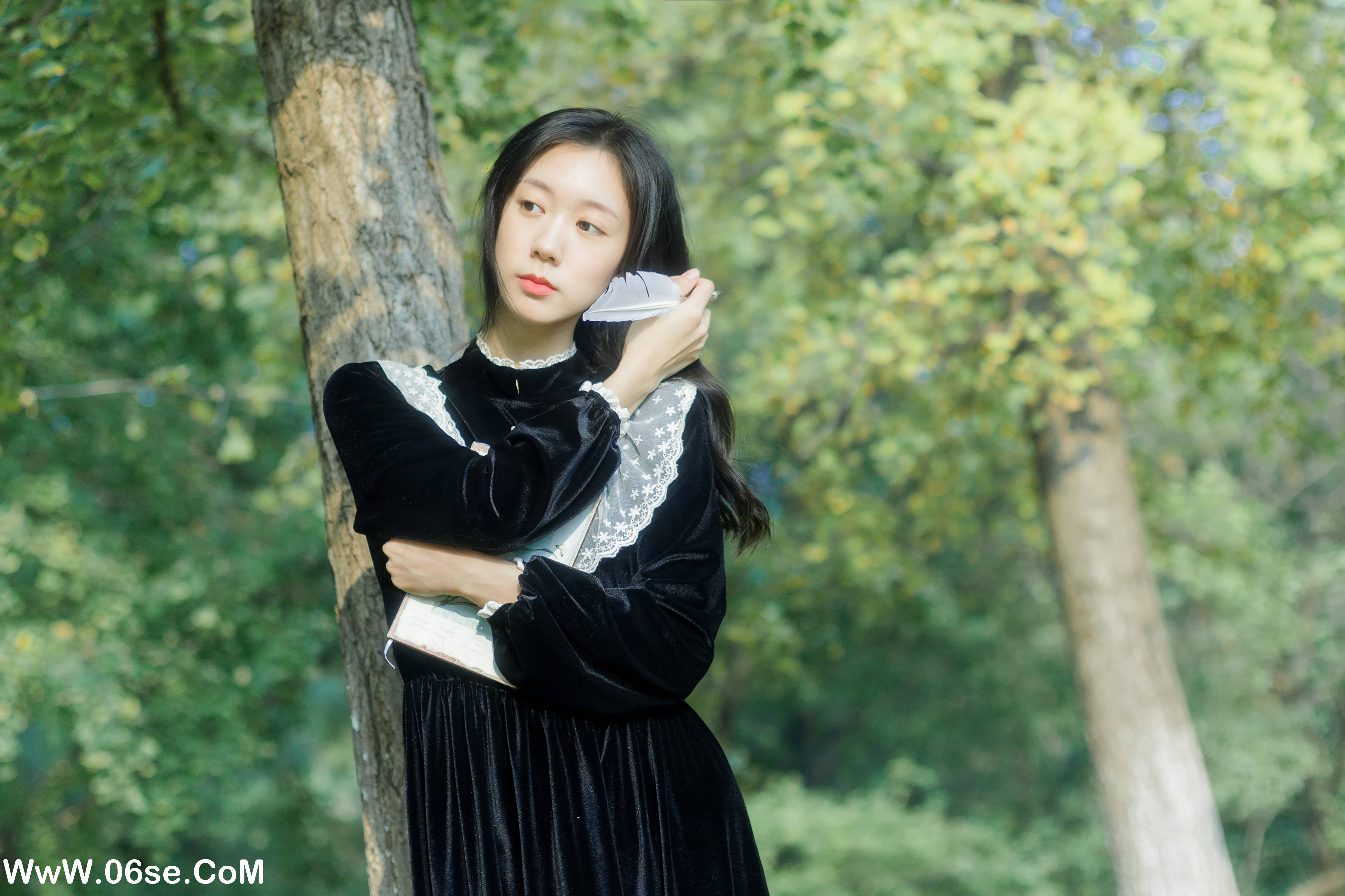 图片[9]-[YITUYU艺图语]2022.11.24 将在初秋寄出 饲猫少女-[38+1P／394MB]-六色网