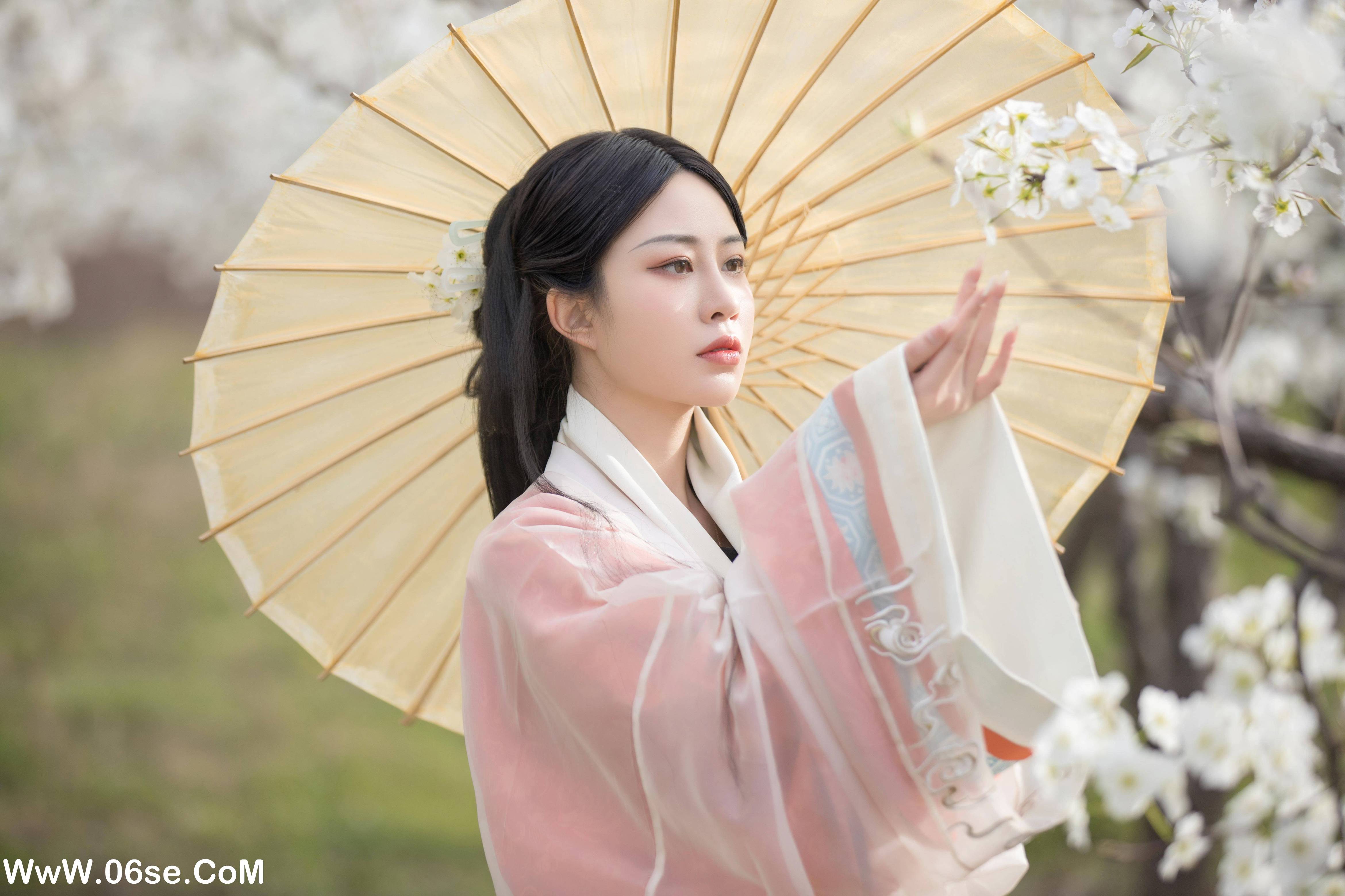 图片[22]-[YITUYU艺图语]2022.06.01 香寒未逐风 鹿哥[24P-158.65MB]-六色网