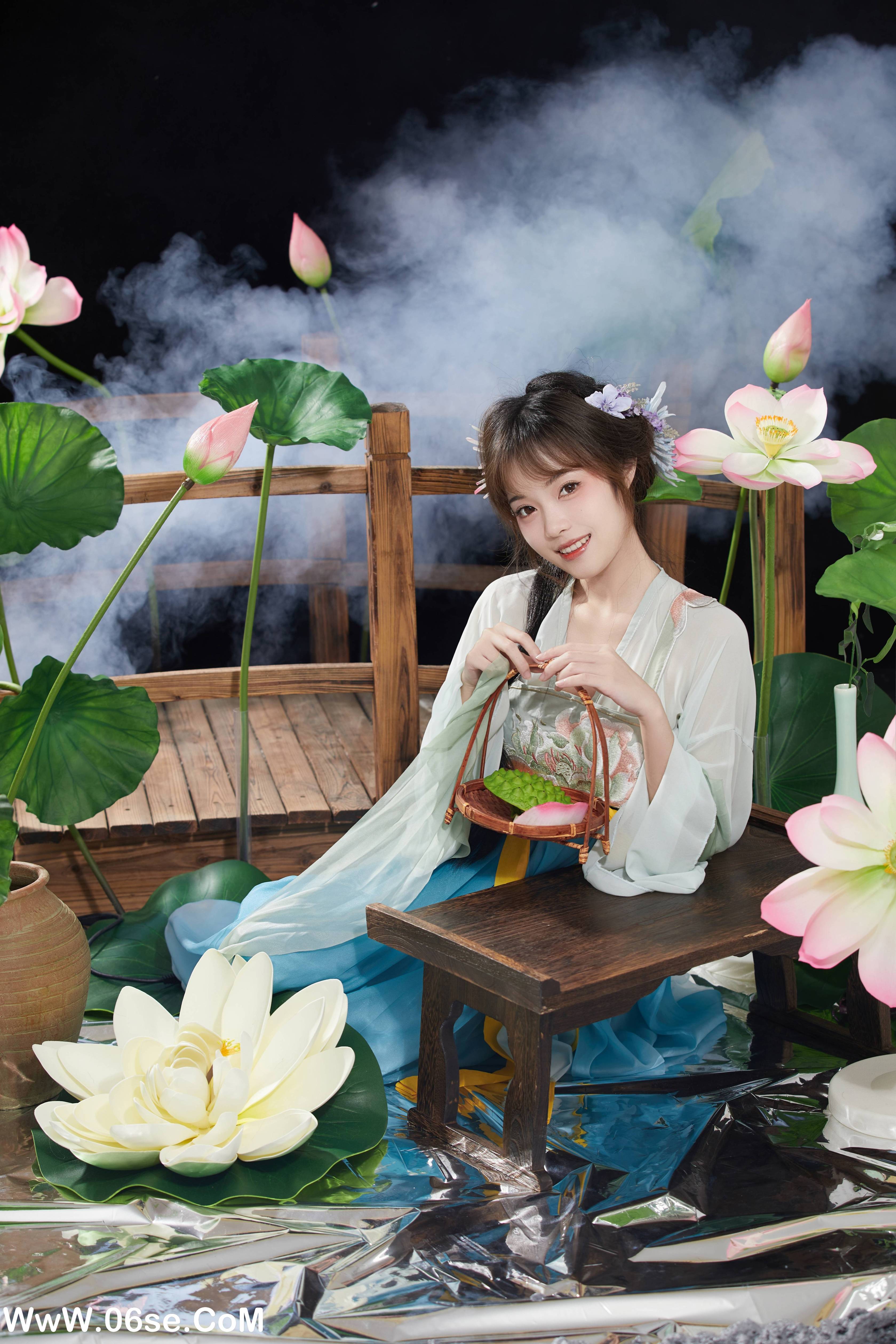 图片[25]-[YITUYU艺图语]2022.09.23 荷塘月色 小薇人儿[39+1P／536MB]-六色网