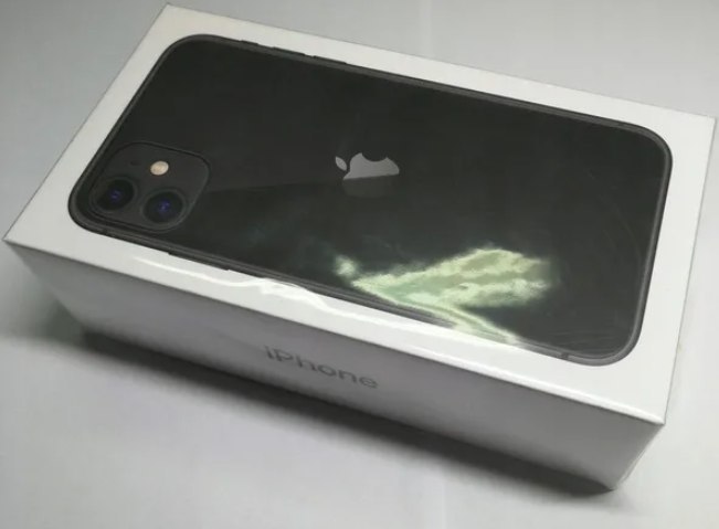 Iphone 15 pro 128gb natural. Apple iphone 11 64 ГБ черный. Apple iphone 11 64gb черный. Айфон 13 128 ГБ Black. Apple iphone 12 64gb Black коробка.