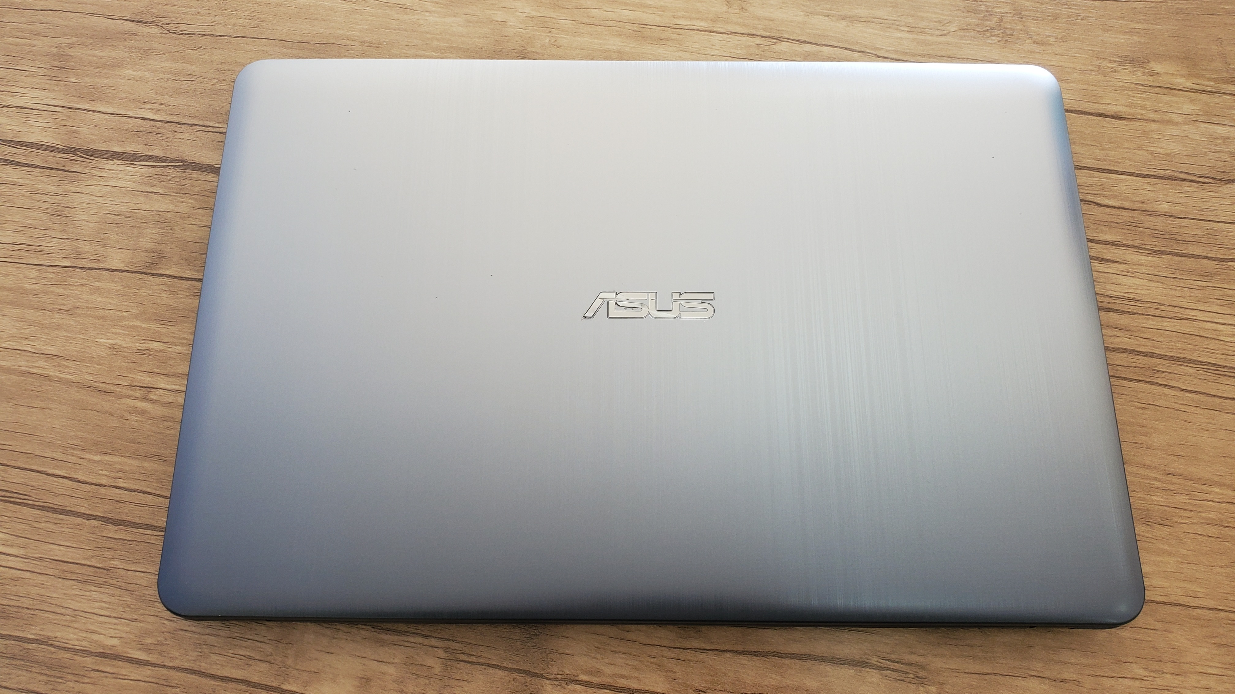 Asus i3