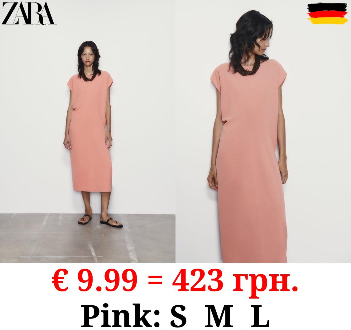 MINIMALIST T-SHIRT DRESS