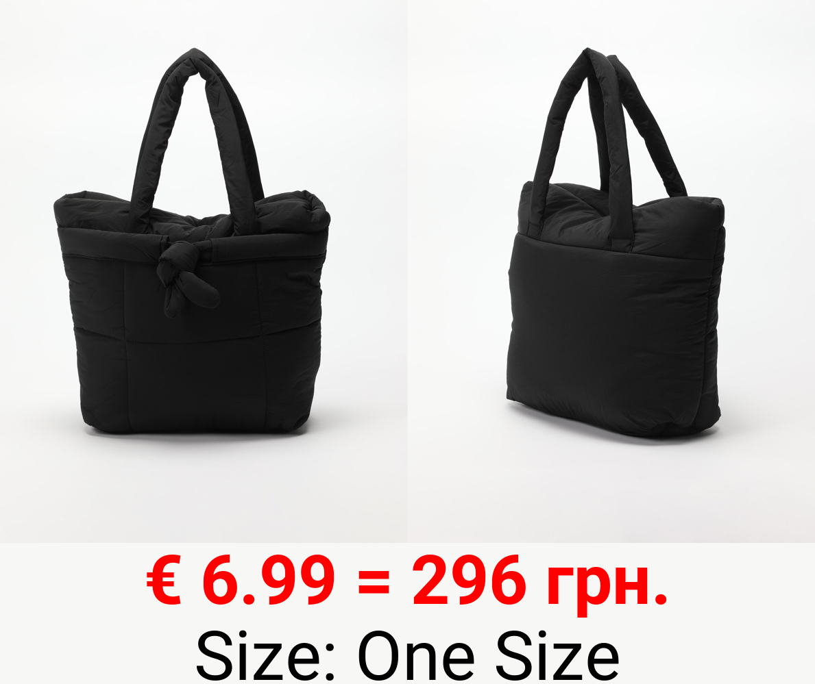 Quilted tote bag with bow