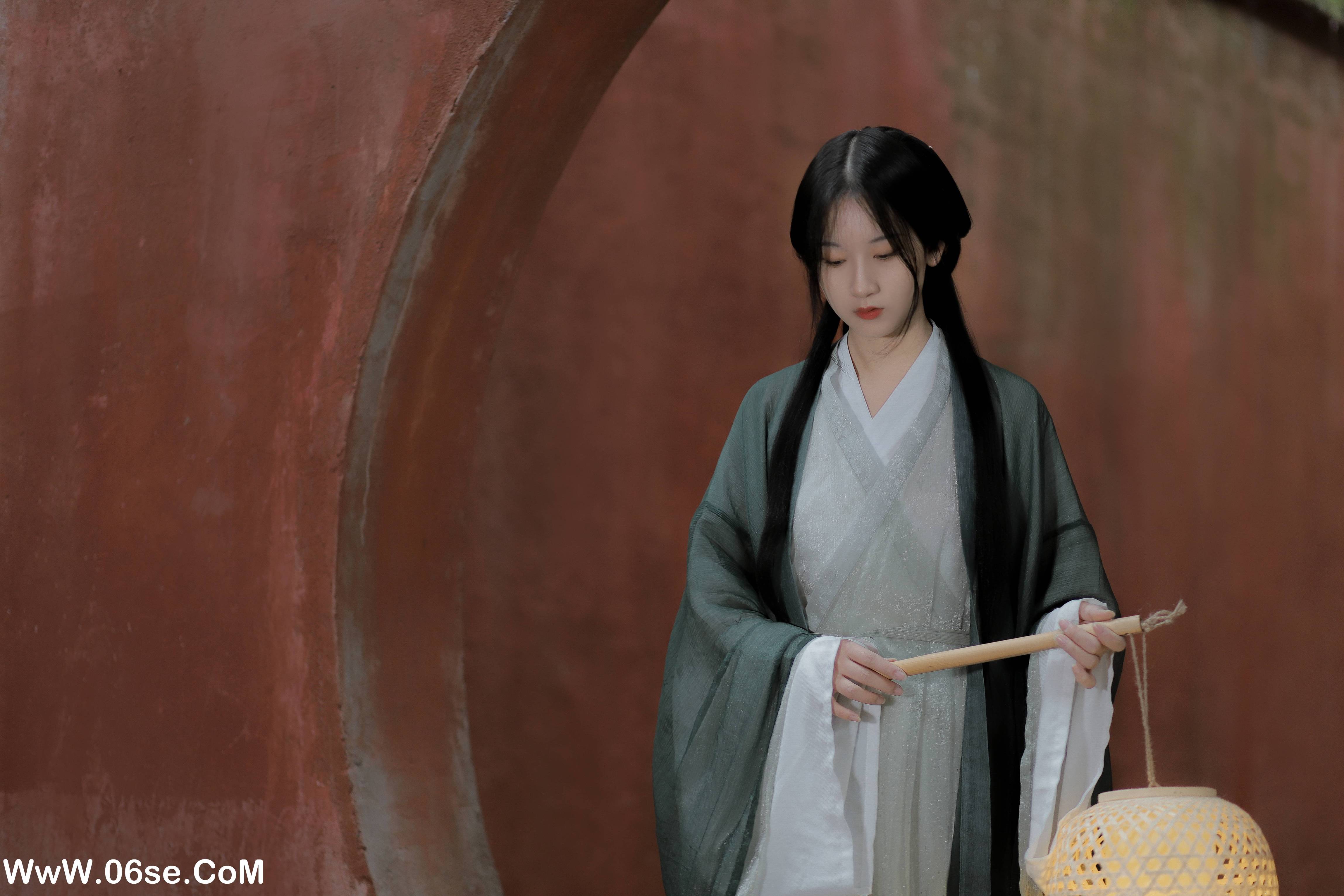 图片[16]-[YITUYU艺图语]2022.02.18 人间忽晚，山河已秋 半夏夏夏[21+1P／208MB]-六色网