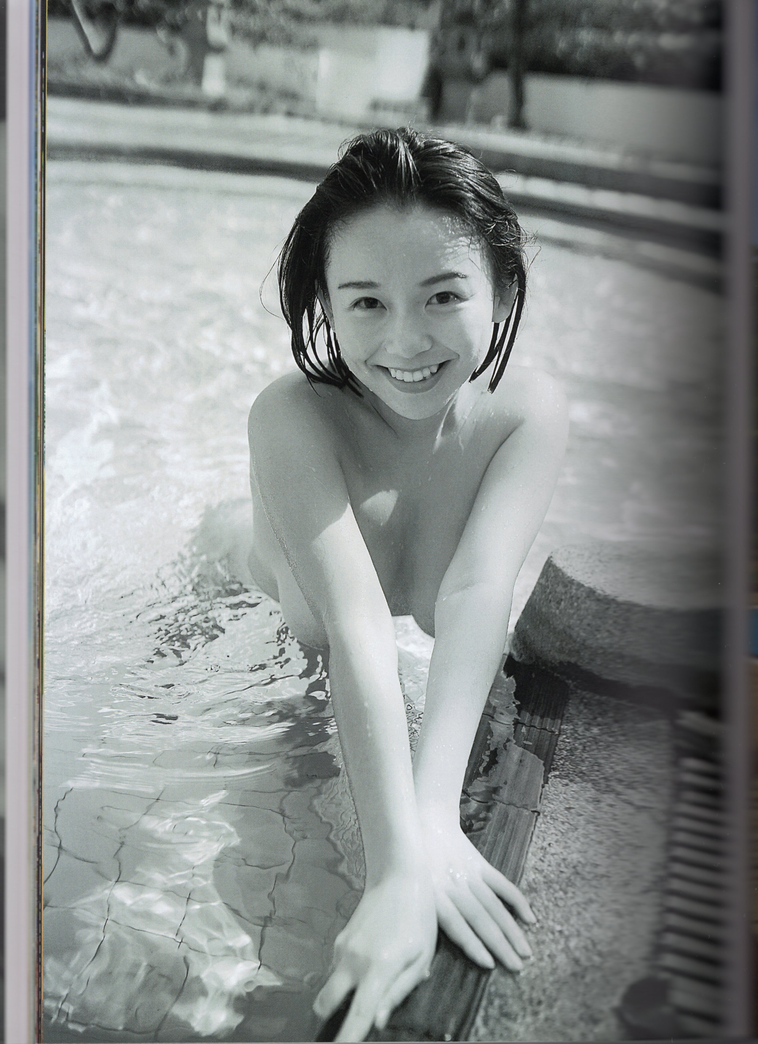 微博红人待安娜泰国写真图包无圣光原版 33P 33