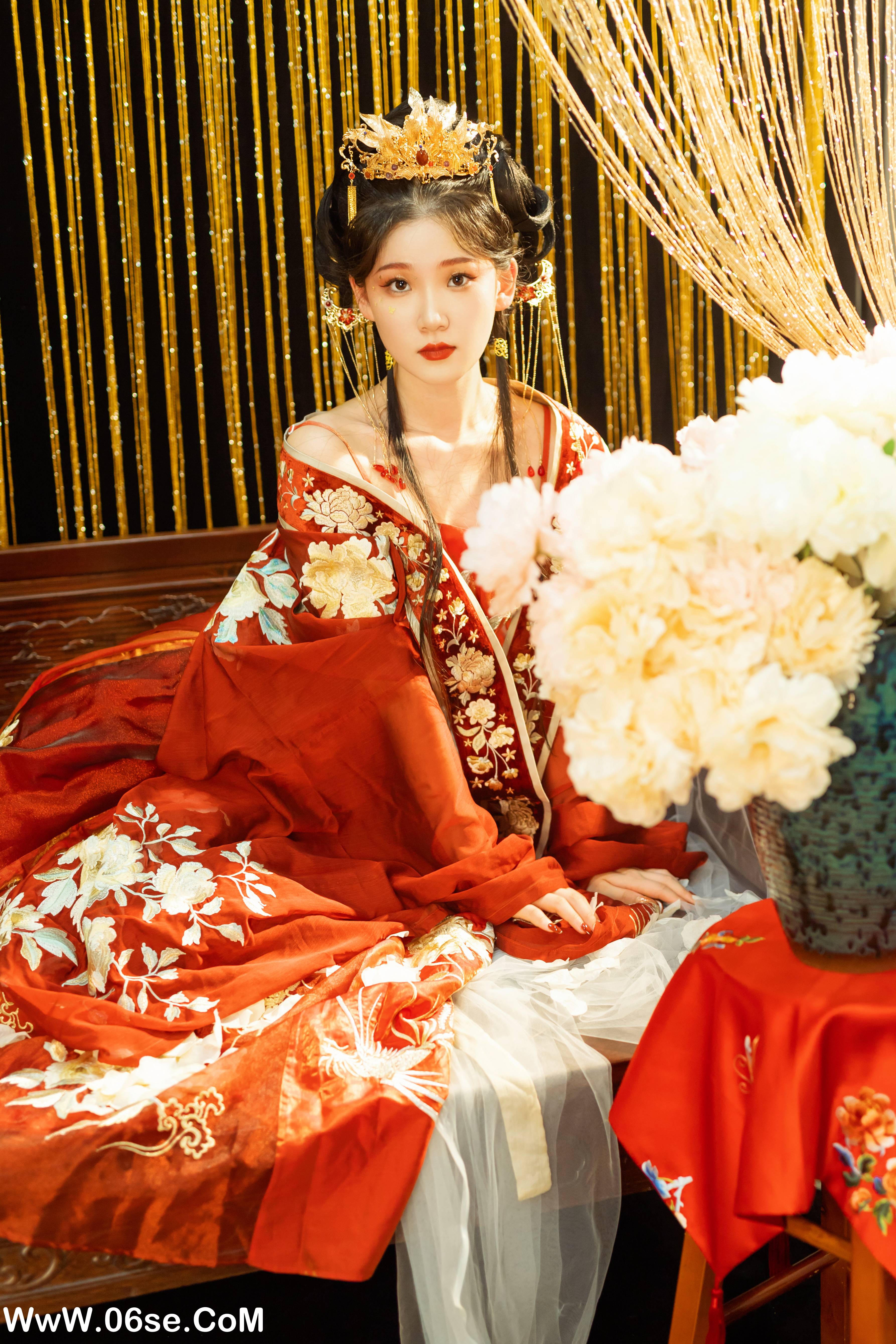 图片[40]-[YITUYU艺图语]2022.09.05 红衣娘子 相望回首喵喵喵[47+1P／452MB]-六色网