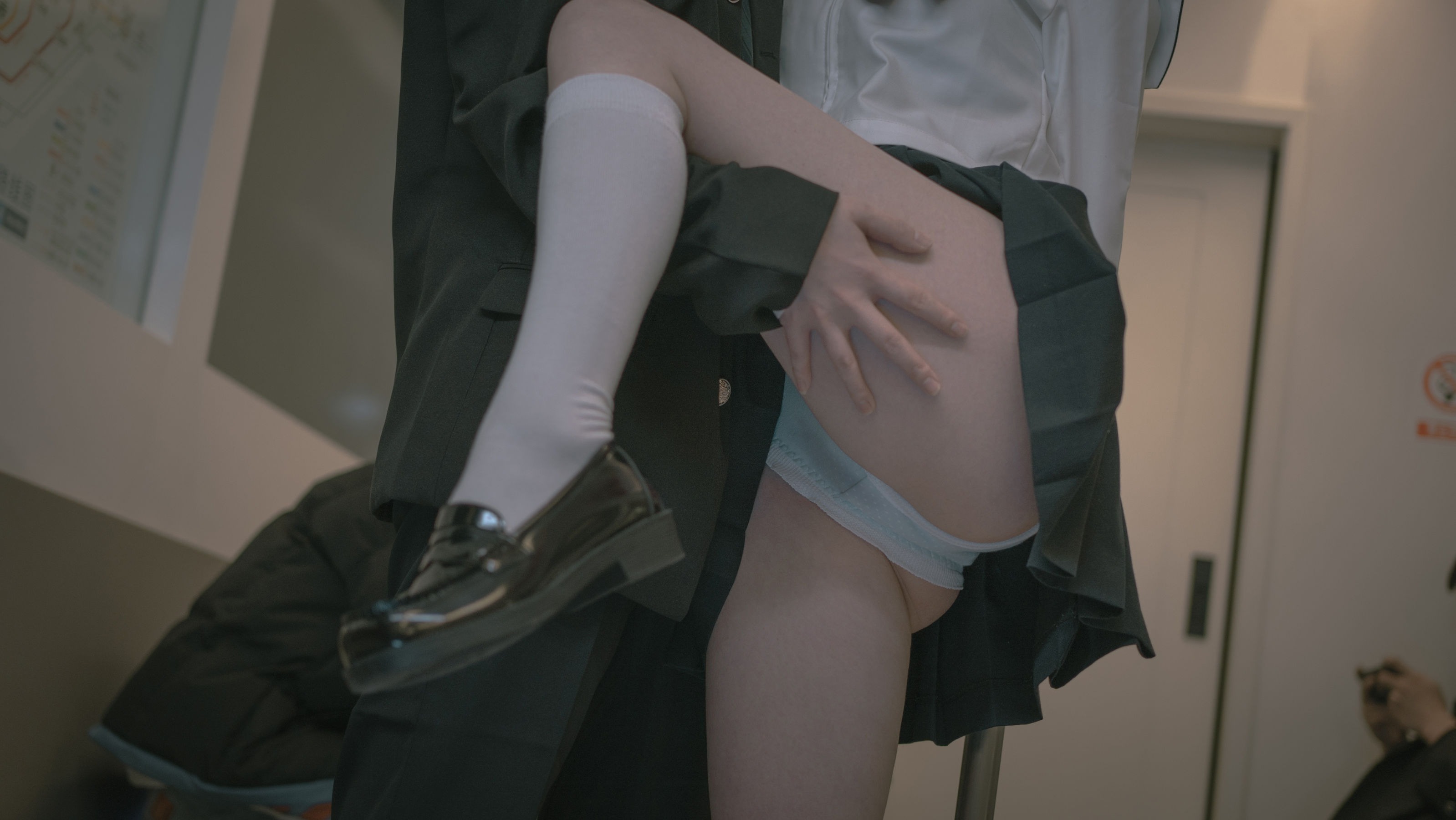 [网红COSER]_西园寺南歌写真_-_电车物语-写真图集共100P 4