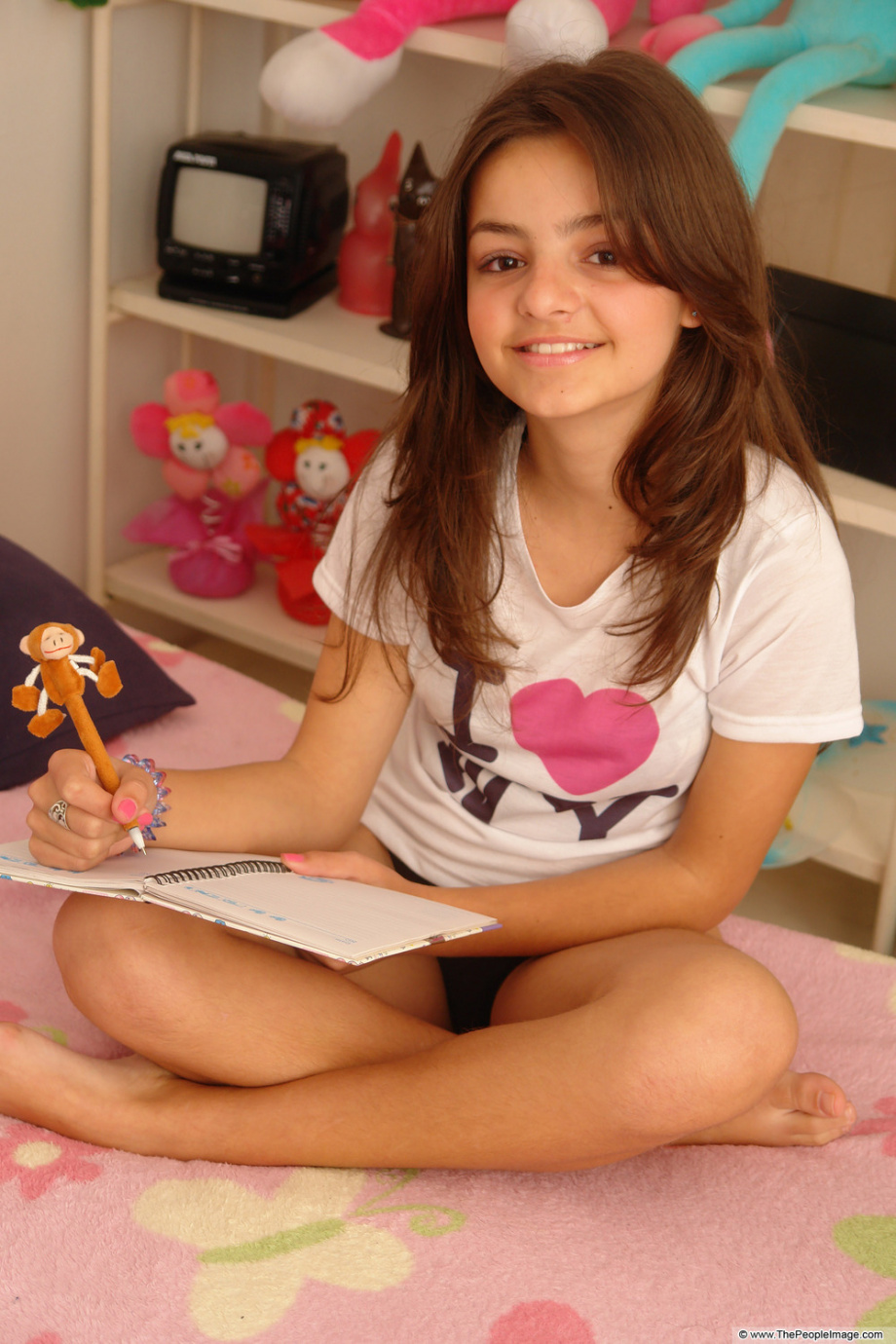 [Image: d25f4fe2138e7a56a9d1c.jpg]