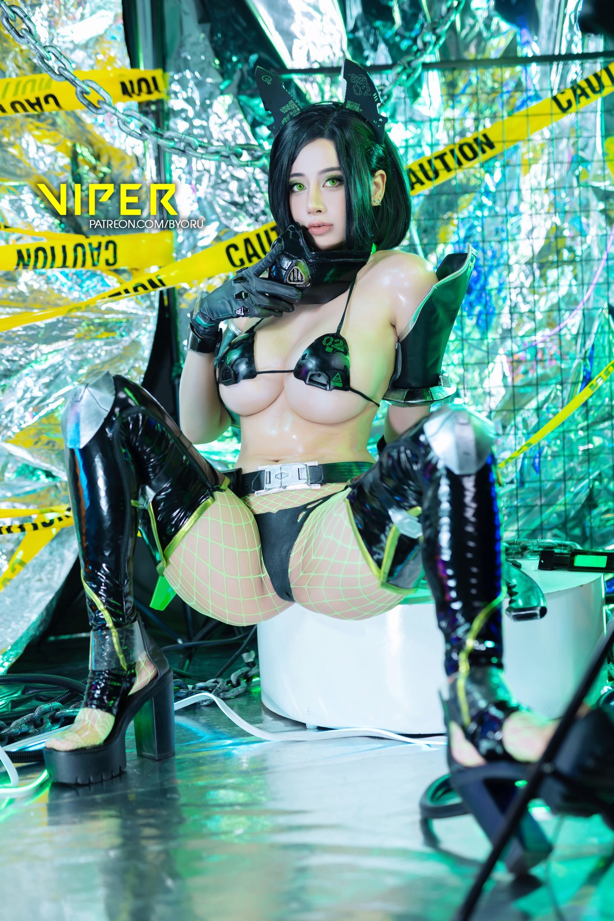 Cosplay 日本性感萝莉Byoru Viper Valorant 18