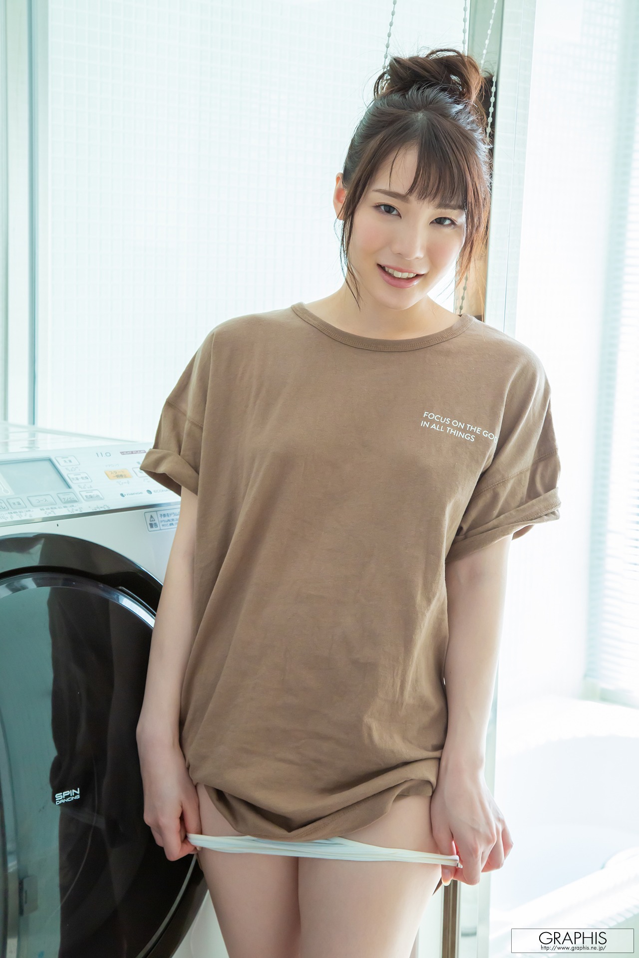 [Graphis] Gals - Airi Suzumura 鈴村あいり 141P 129
