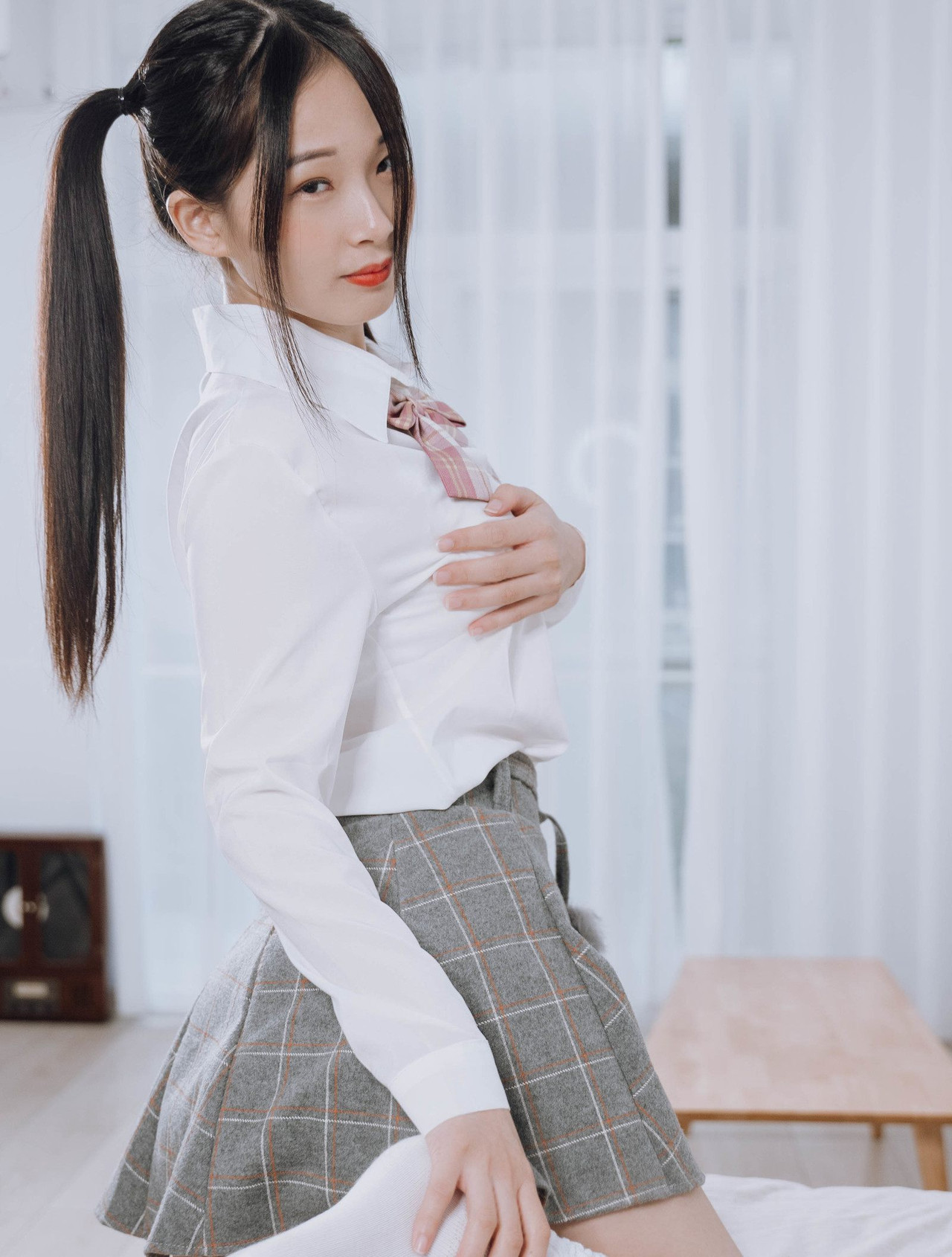 JVID精品 婕咪 雙馬尾女孩想在學長的胯下依偎，四点全露 No.01 4