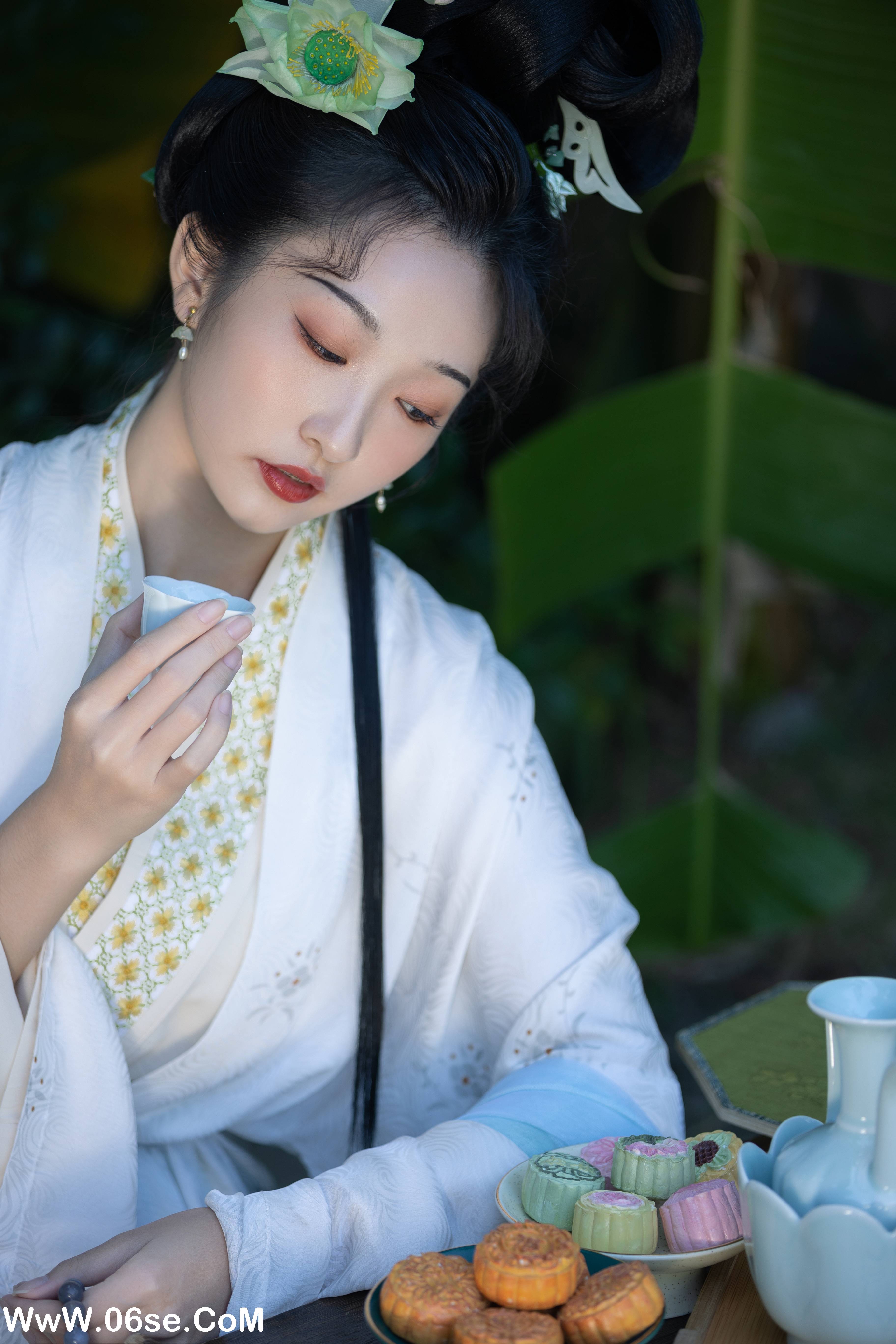 图片[25]-[YITUYU艺图语]2022.11.17 绿了芭蕉 丸子有只猫[33+1P／331MB]-六色网