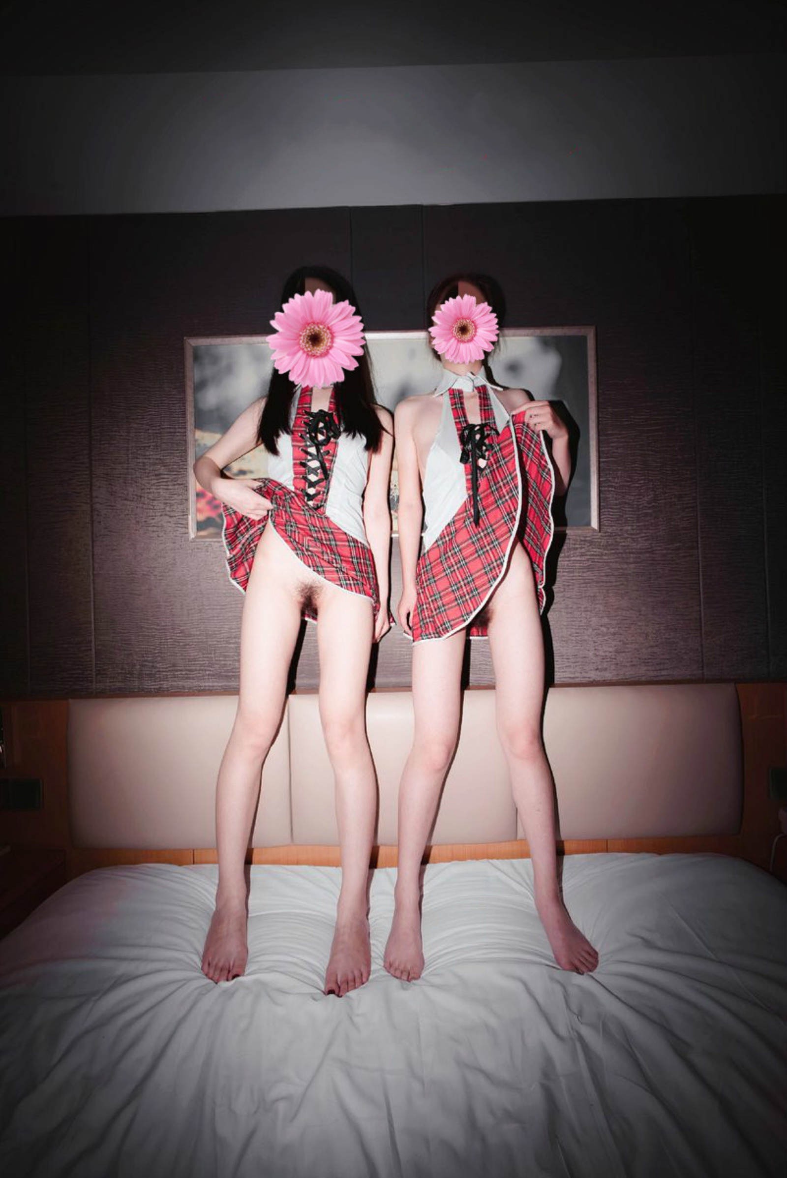 双飞女儿和她的闺蜜 26P 4