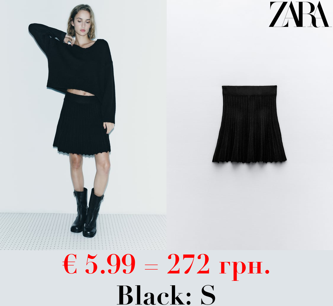 KNIT SKIRT WITH PLEATS