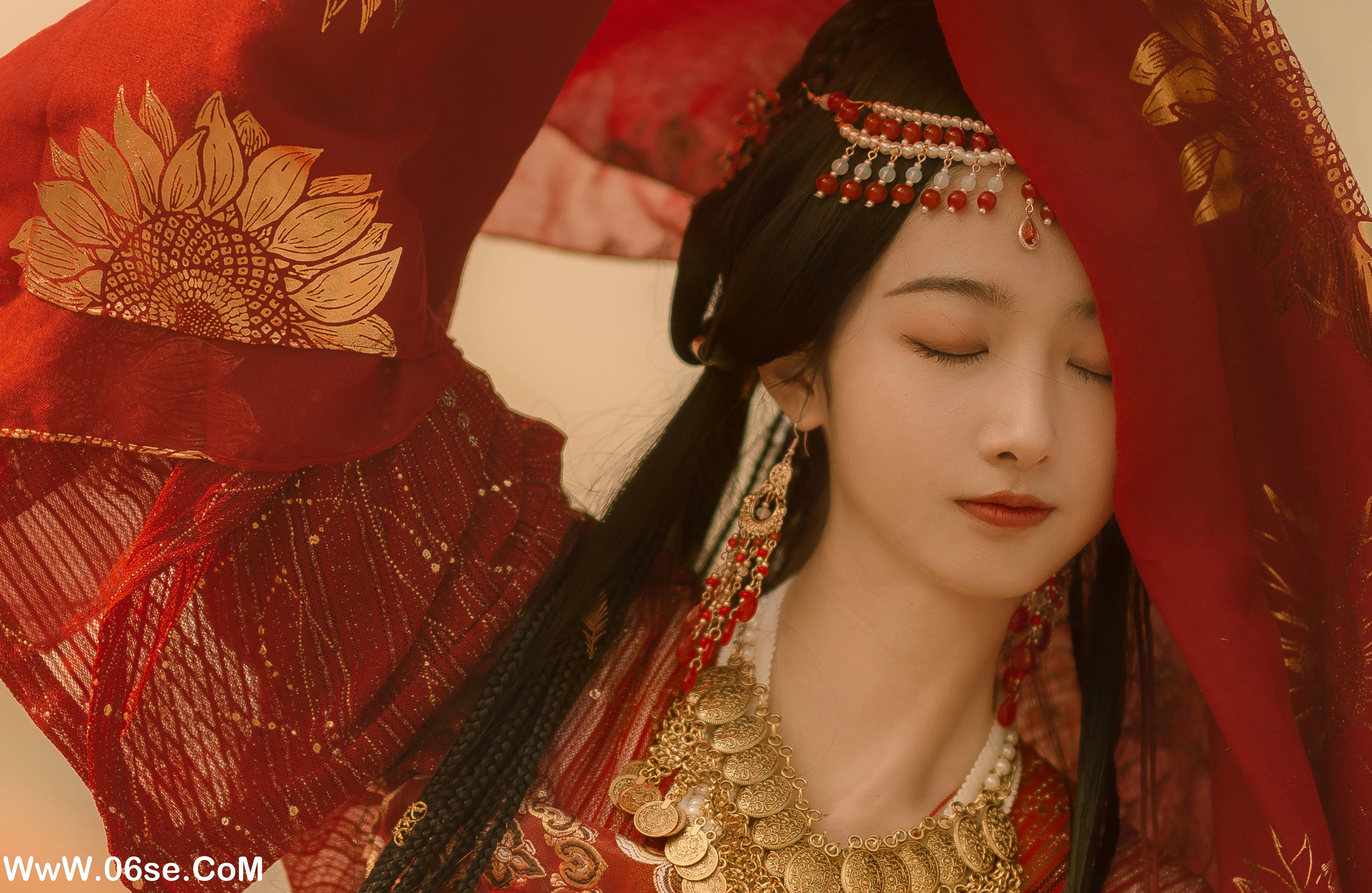 图片[17]-[YITUYU艺图语]2022.02.22 初见 刀背藏楚哥_c[18+1P／214MB]-六色网