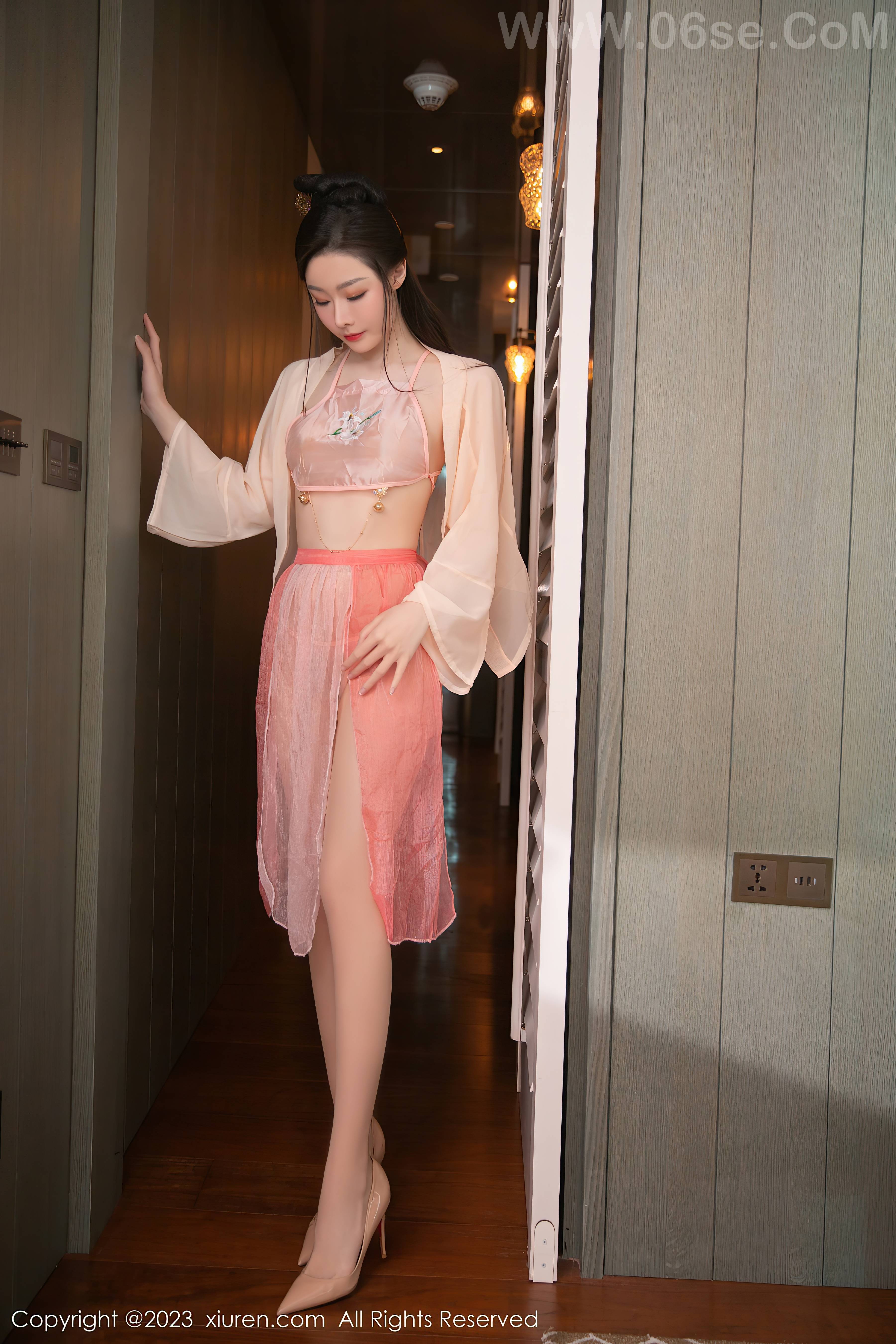 图片[2]-[XiuRen秀人网] 2023.07.13 NO.7075 是小逗逗 [79+1P796M]-六色网