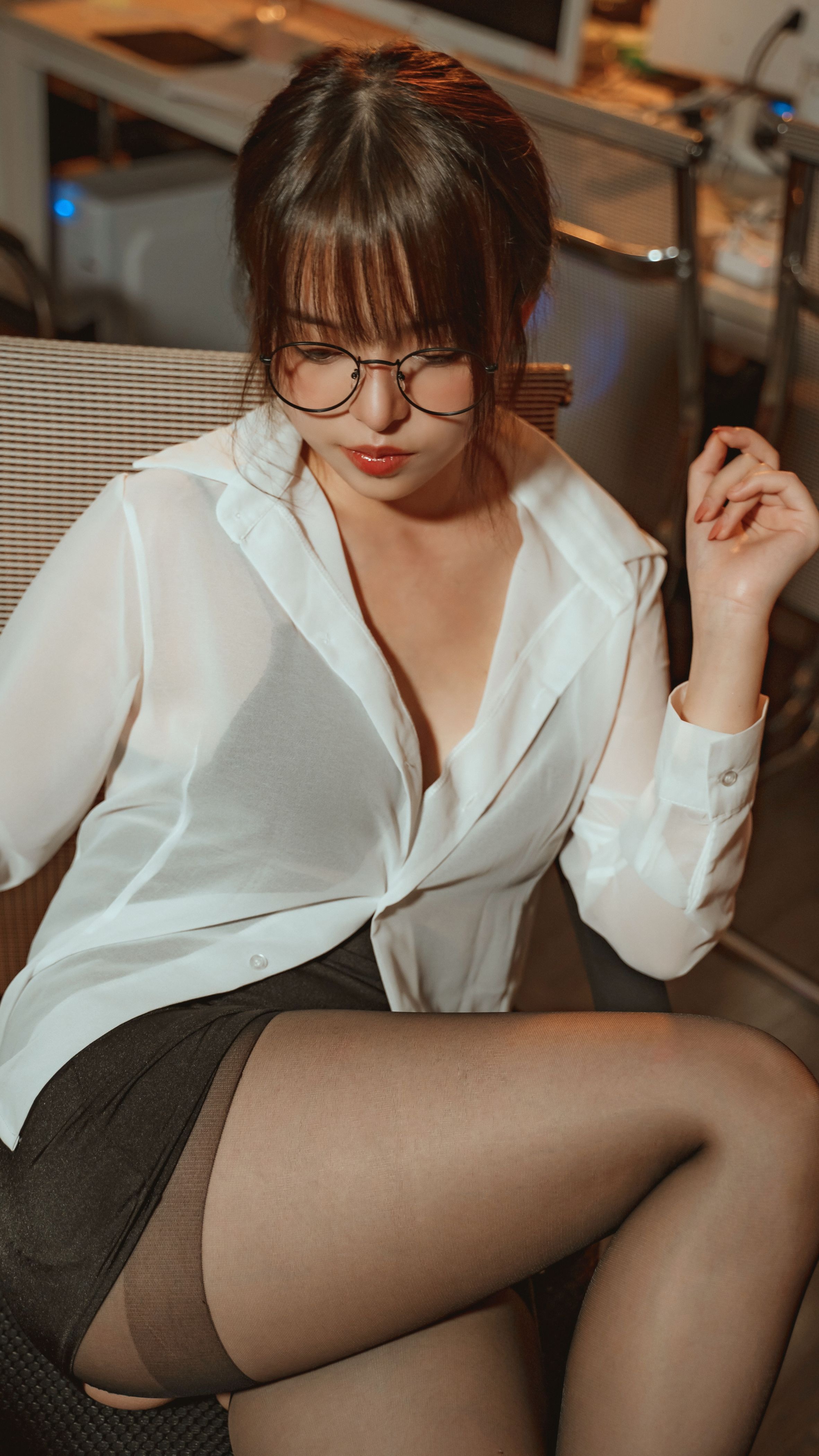 草莓味的奈奈兔 - 办公室OL-欲望教师 [42P+13V] 6