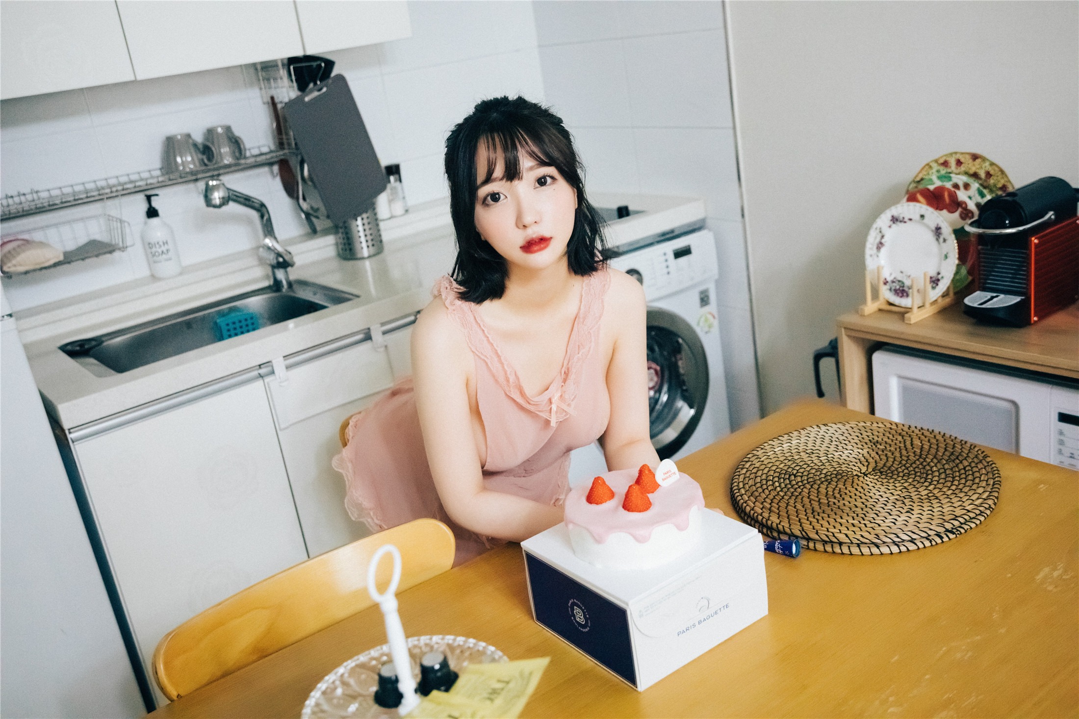 [Loozy] Son Ye-Eun (손예은) - Happy Birthday 132P 57