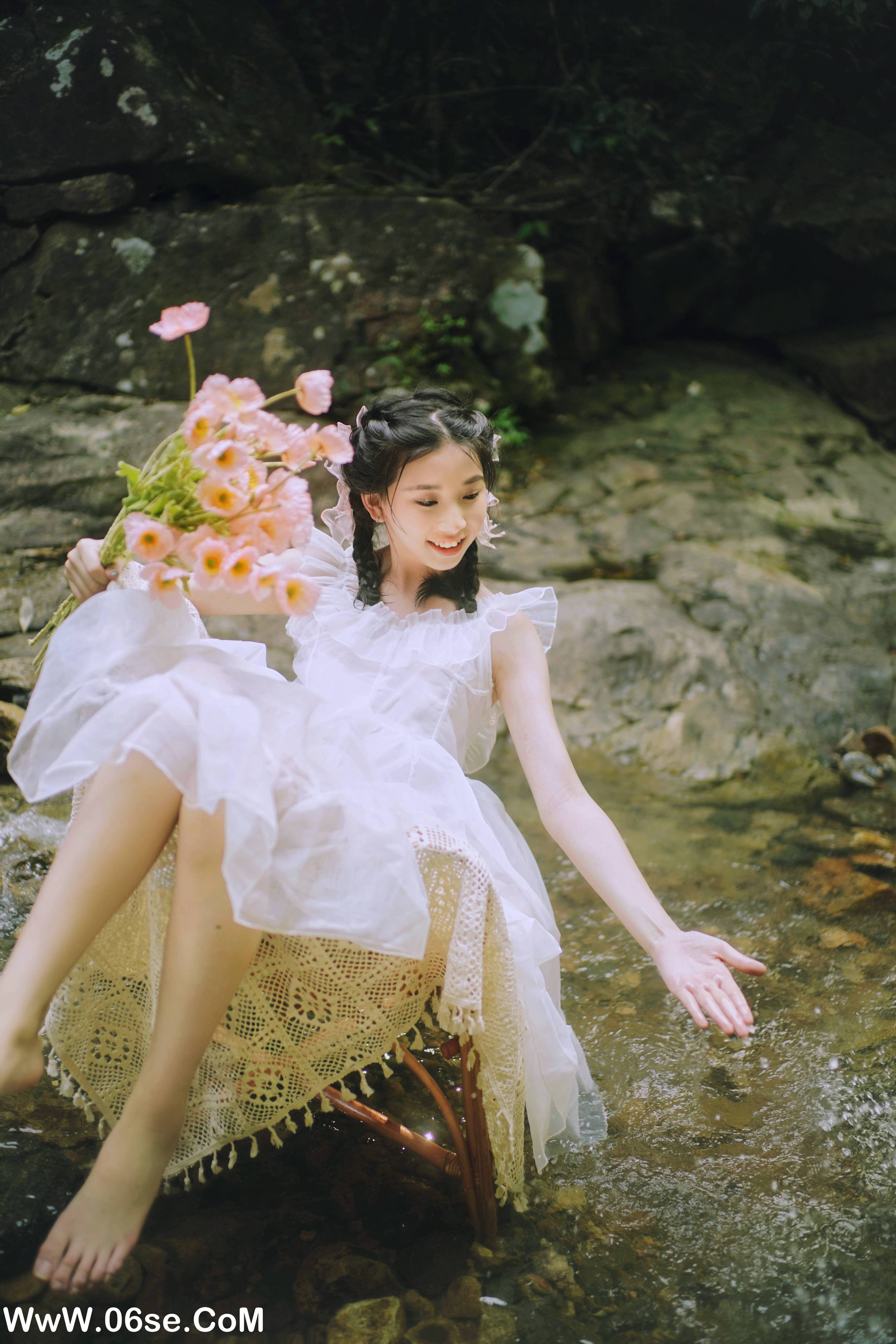 图片[21]-[YITUYU艺图语]2022.09.15 溪流少女 小怡[35+1P／459MB]-六色网