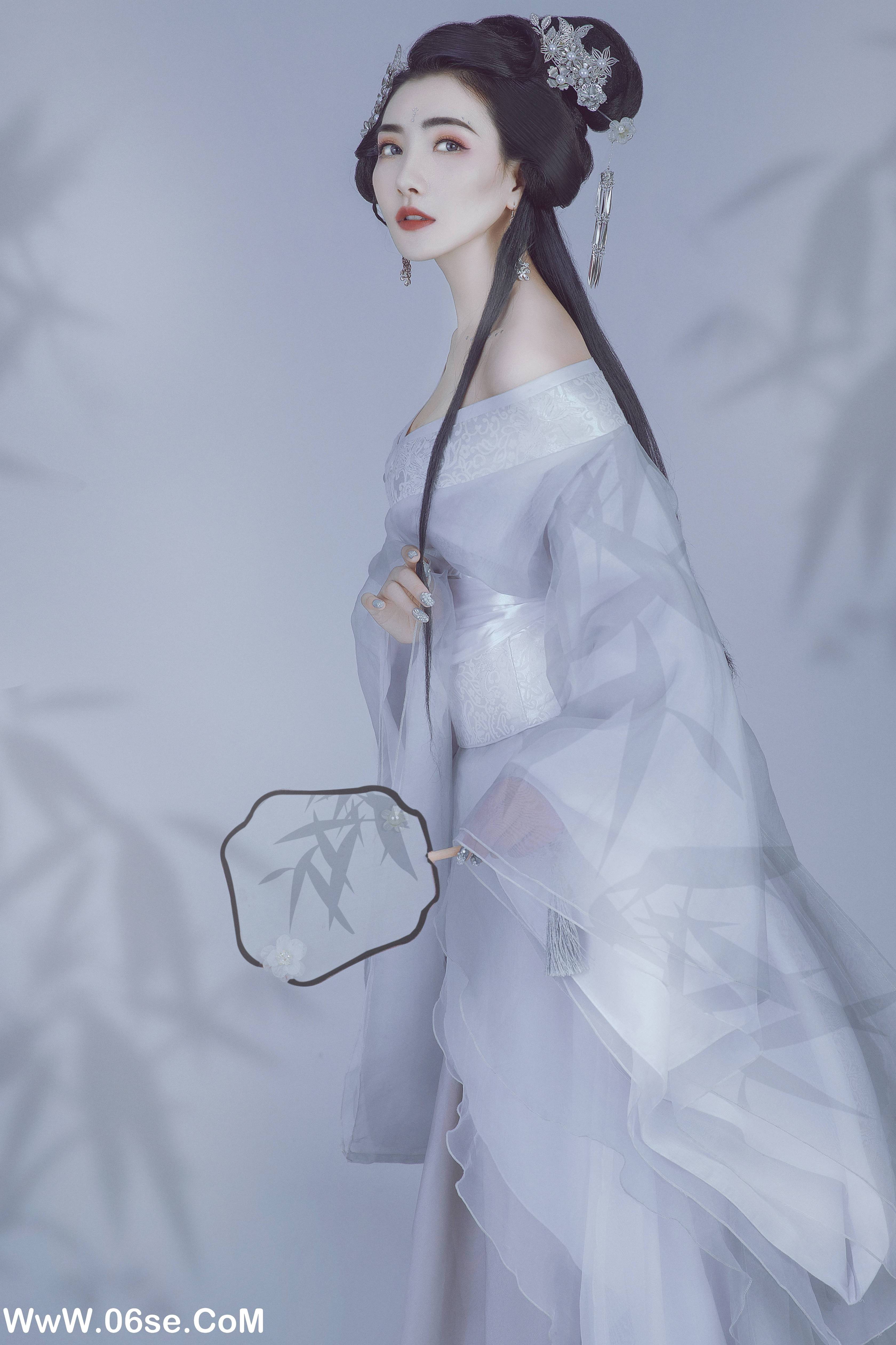 图片[4]-[YITUYU艺图语]2022.01.06 清月盈 唯宝[21+1P／304MB]-六色网