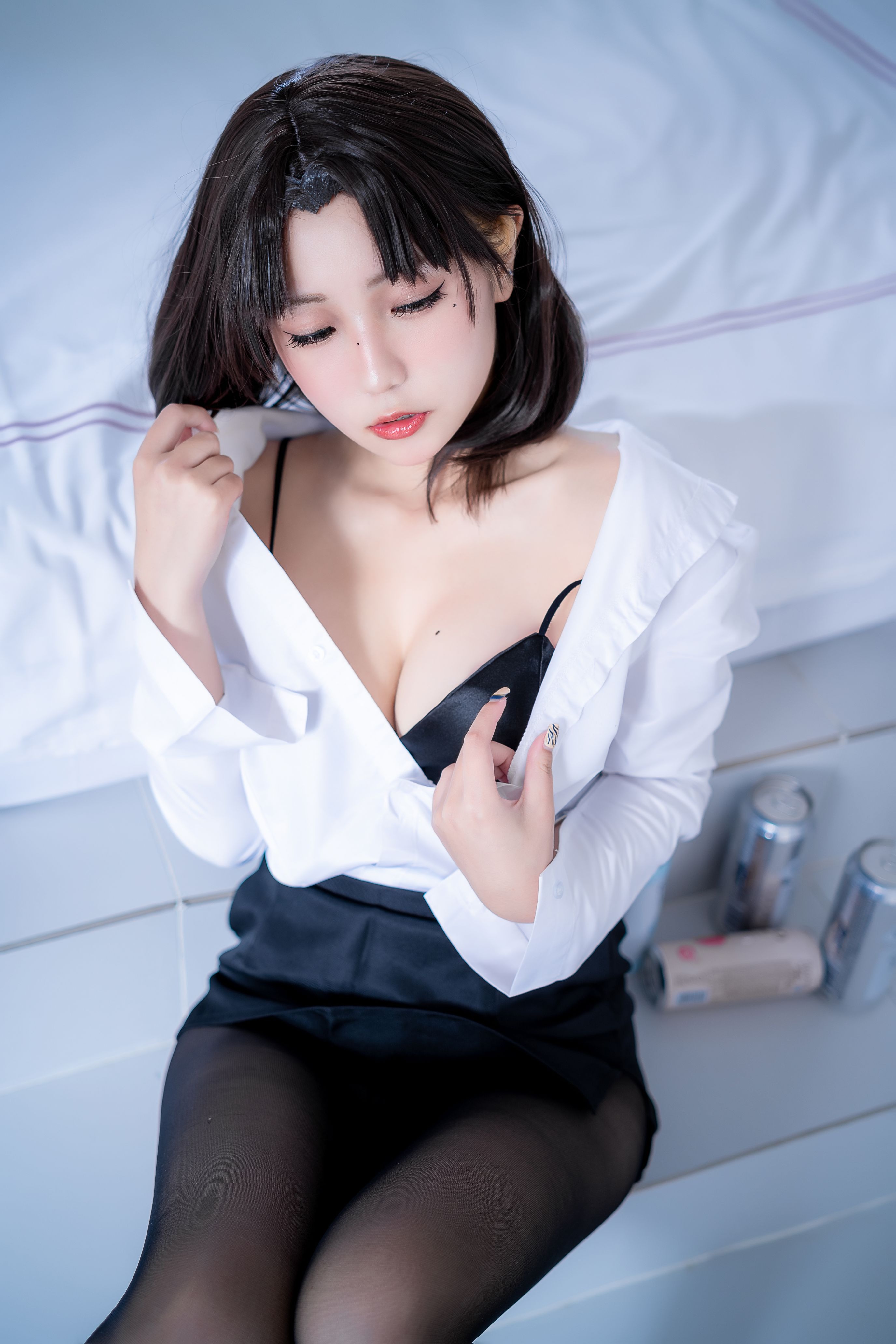蓝小沂KiKi - NO.12 OL黑丝 [42P-731MB] 10