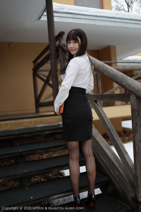 [Image: d3e852f48fd4d26ae797f.jpg]
