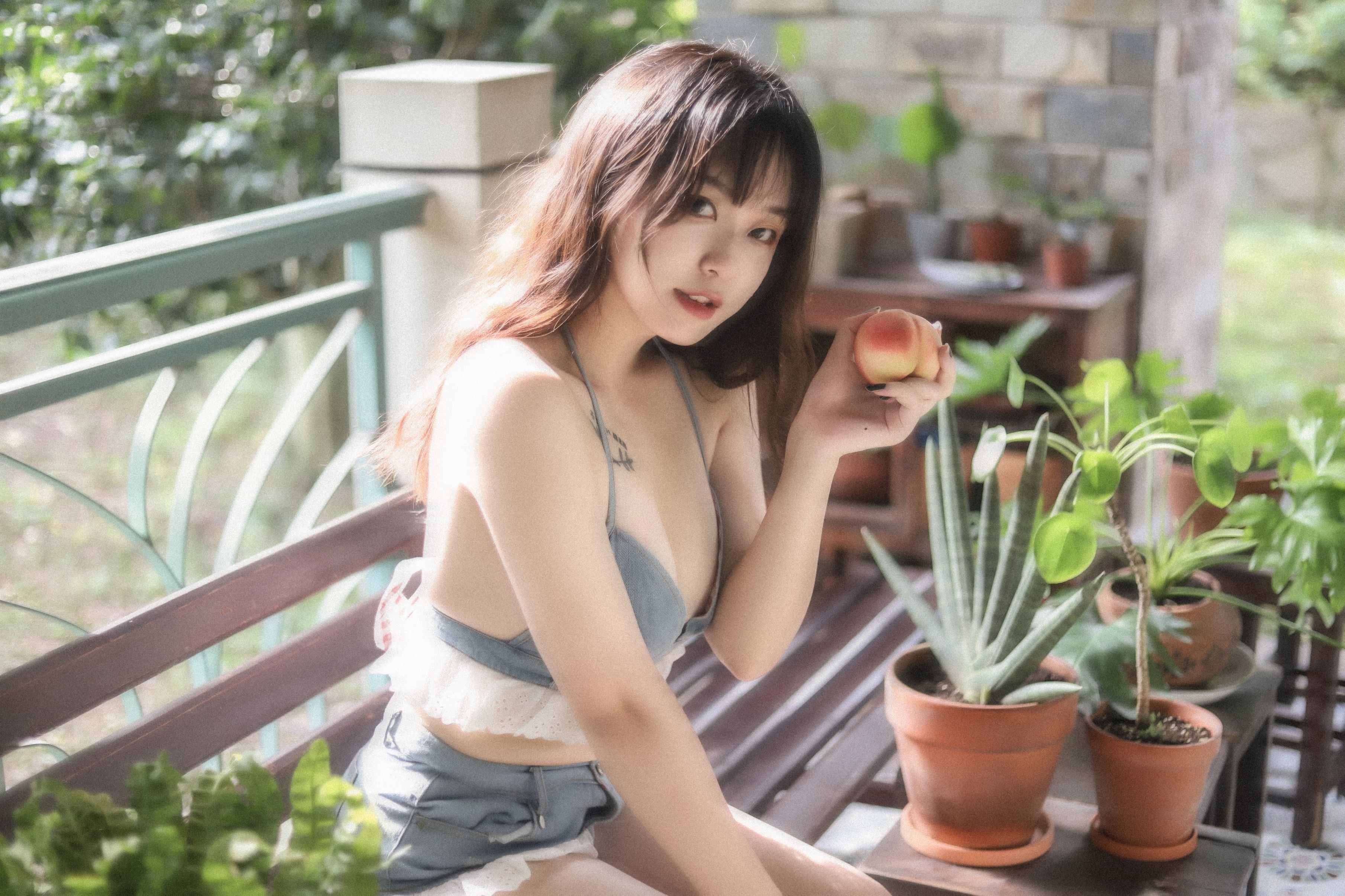 棕桠阿狗崽 - 桃子听蝉 [22P-277MB] 4