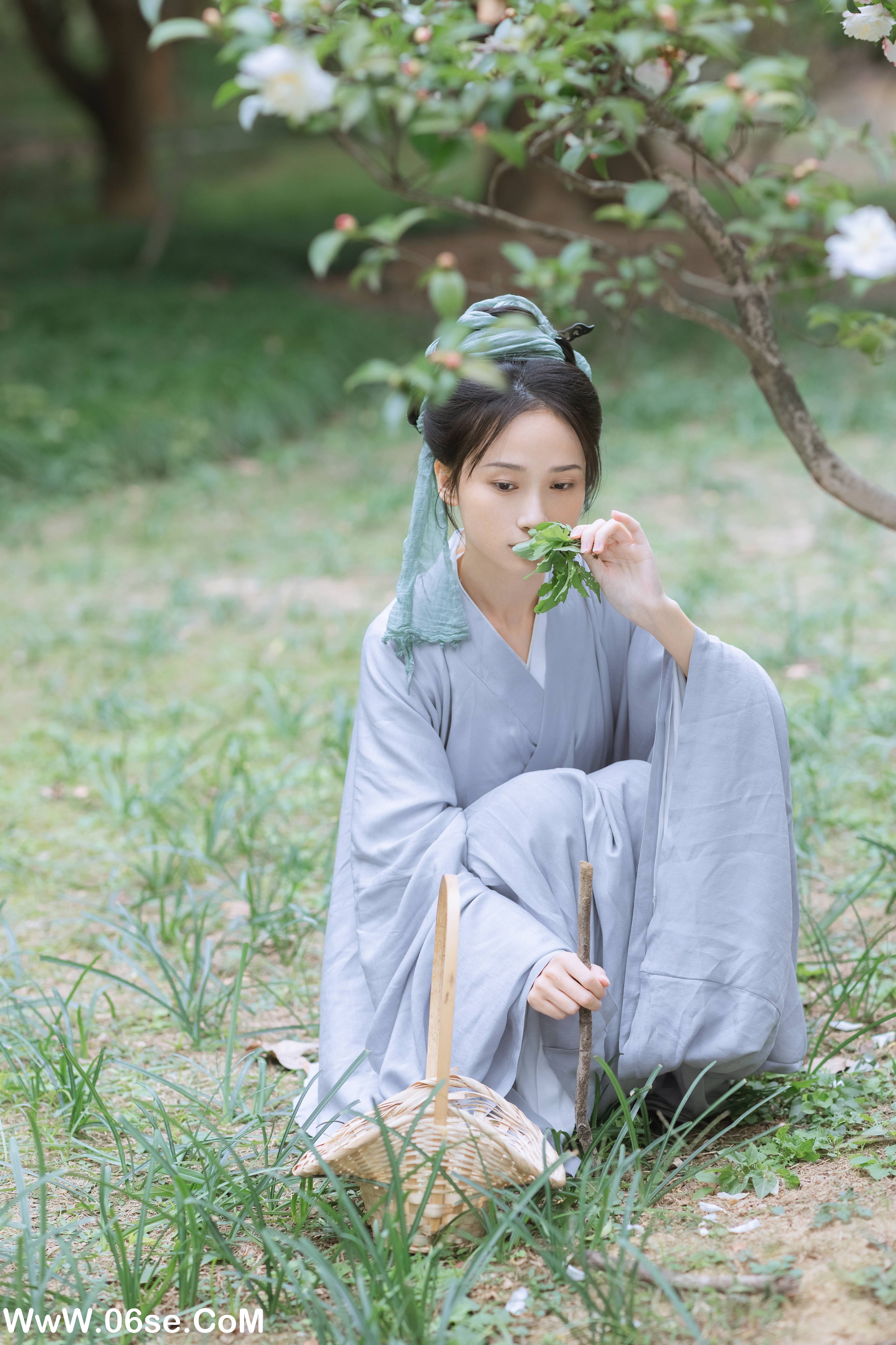图片[26]-[YITUYU艺图语]2022.11.25 王宝钏挖野菜 眸小妖[28+1P／262MB]-六色网