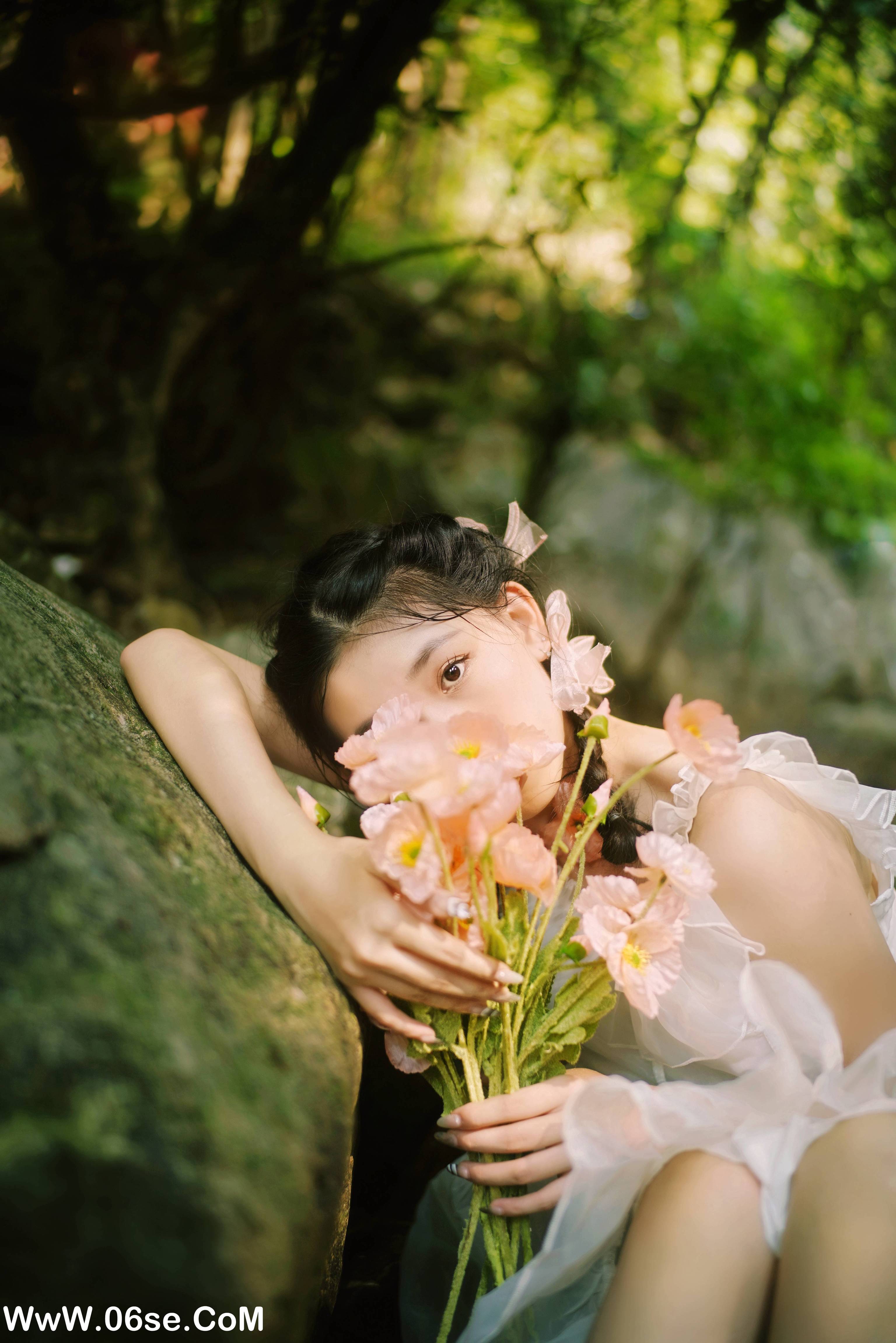 图片[18]-[YITUYU艺图语]2022.09.15 溪流少女 小怡[35+1P／459MB]-六色网