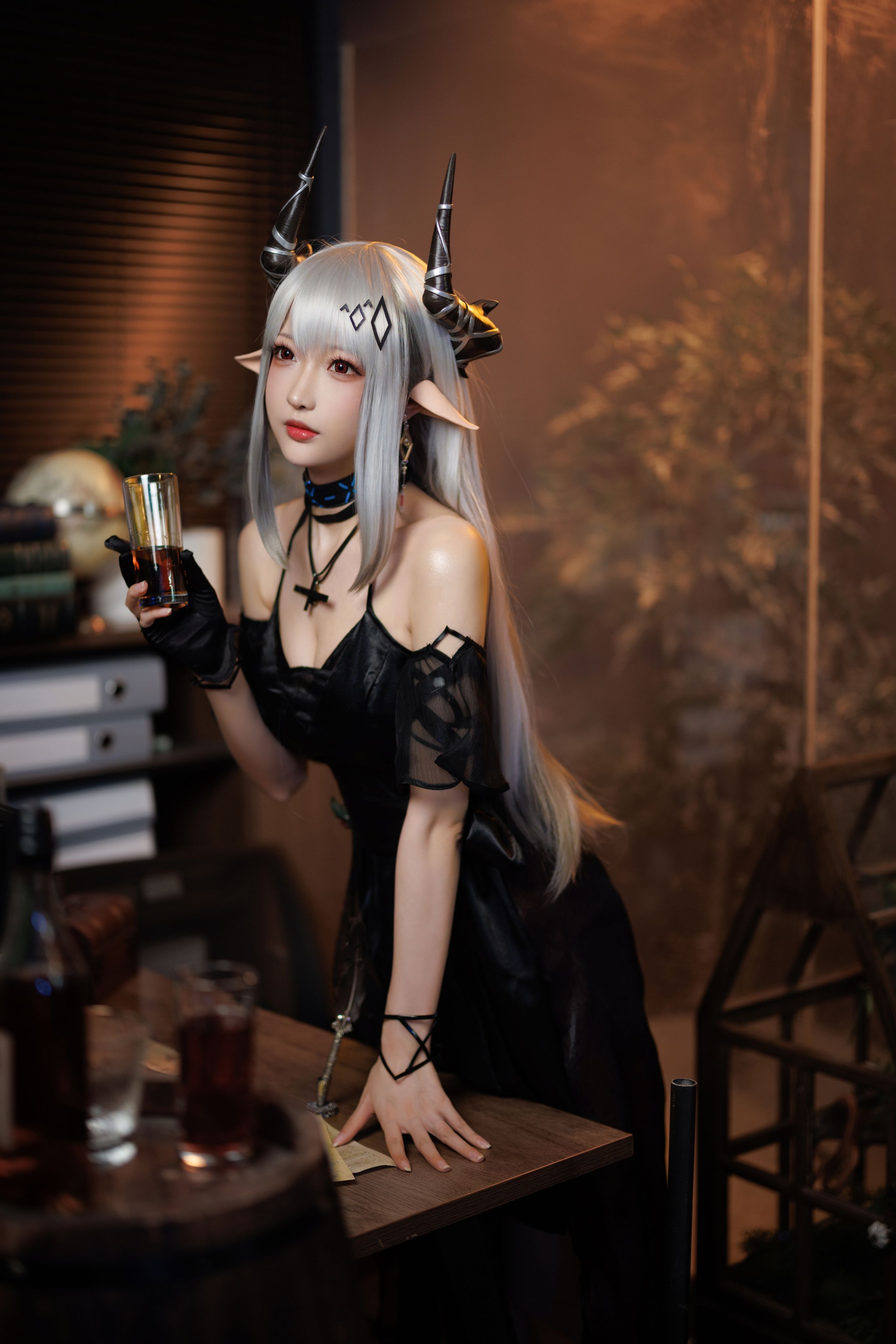 南宫 泥岩礼服 13