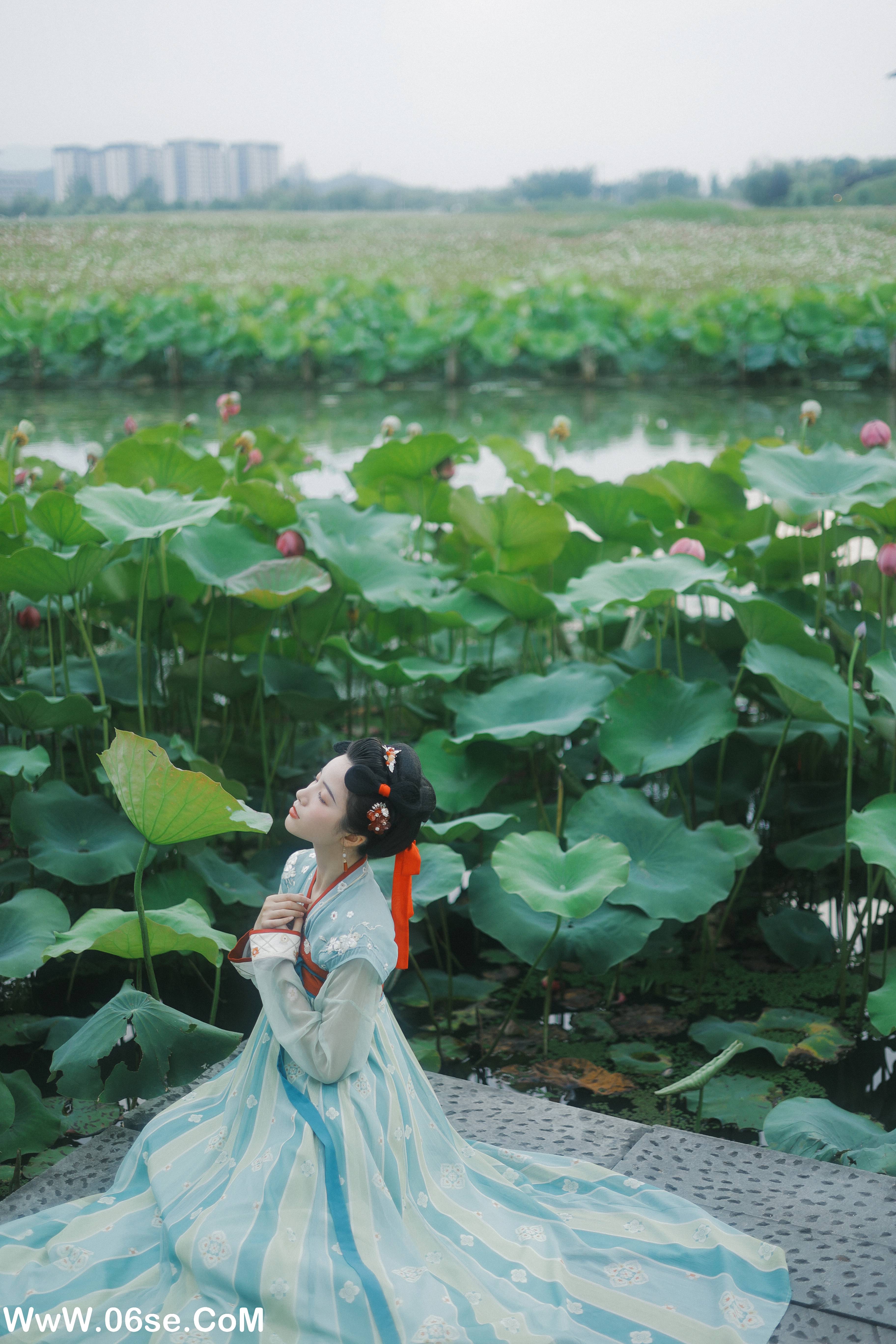 图片[15]-[YITUYU艺图语]2022.07.14 夏荷 一只阿梦崽[38+1P／294MB]-六色网