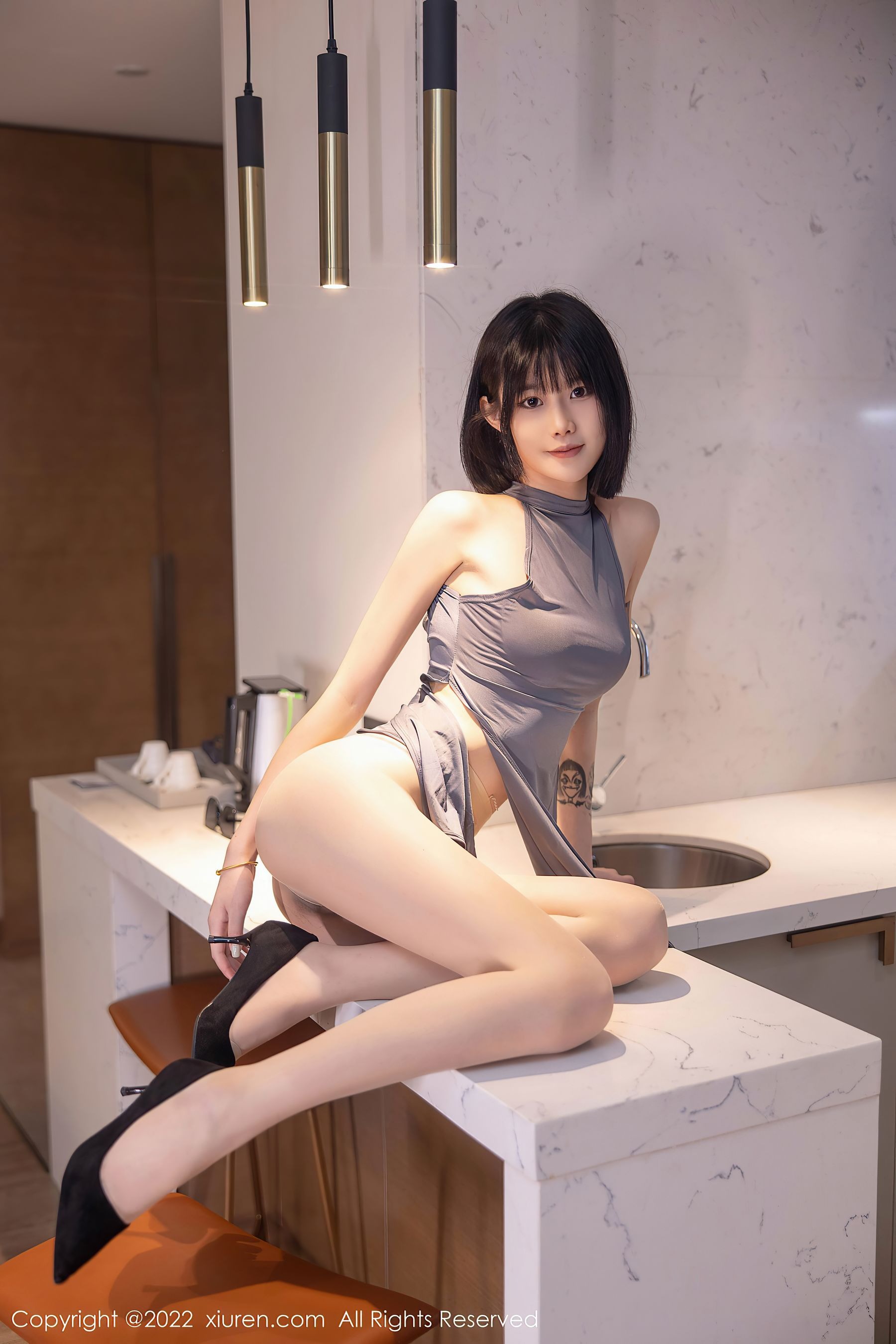 [秀人XiuRen]_No.5482_77qiqi-写真图集共72P 3