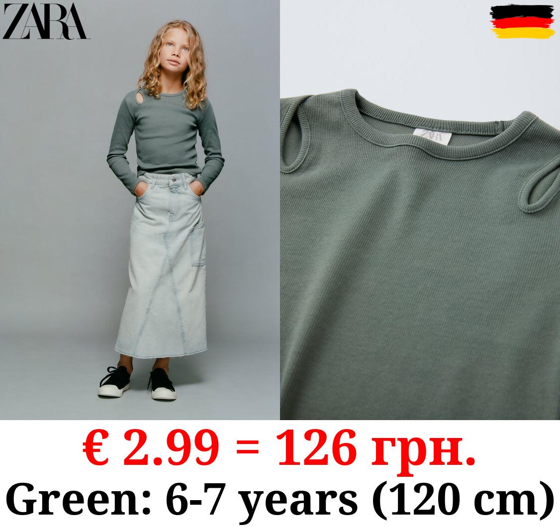 RIBBED CUT-OUT T-SHIRT