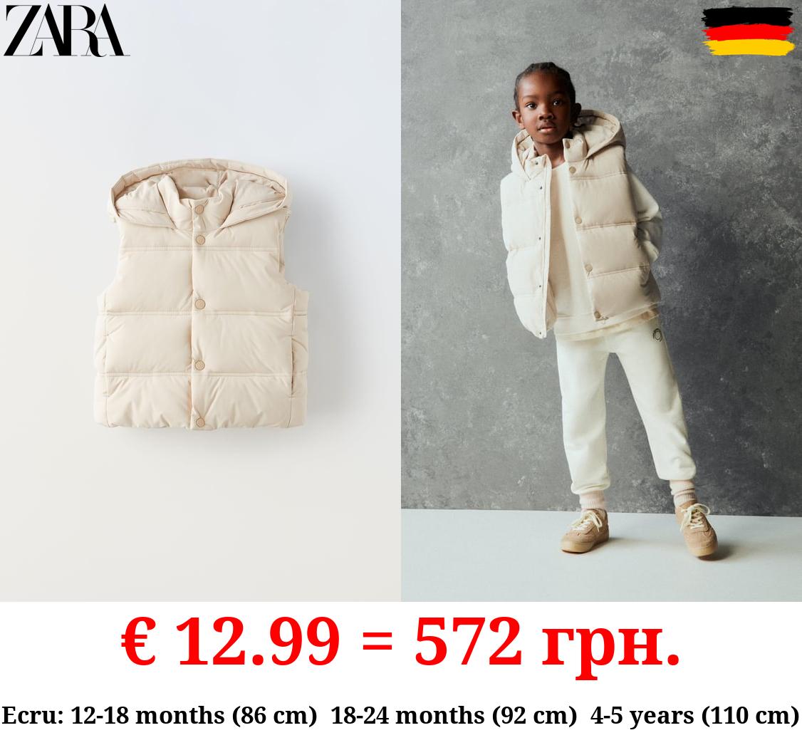 WATER-REPELLENT HOODED GILET