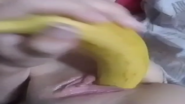 Follándose un plátano