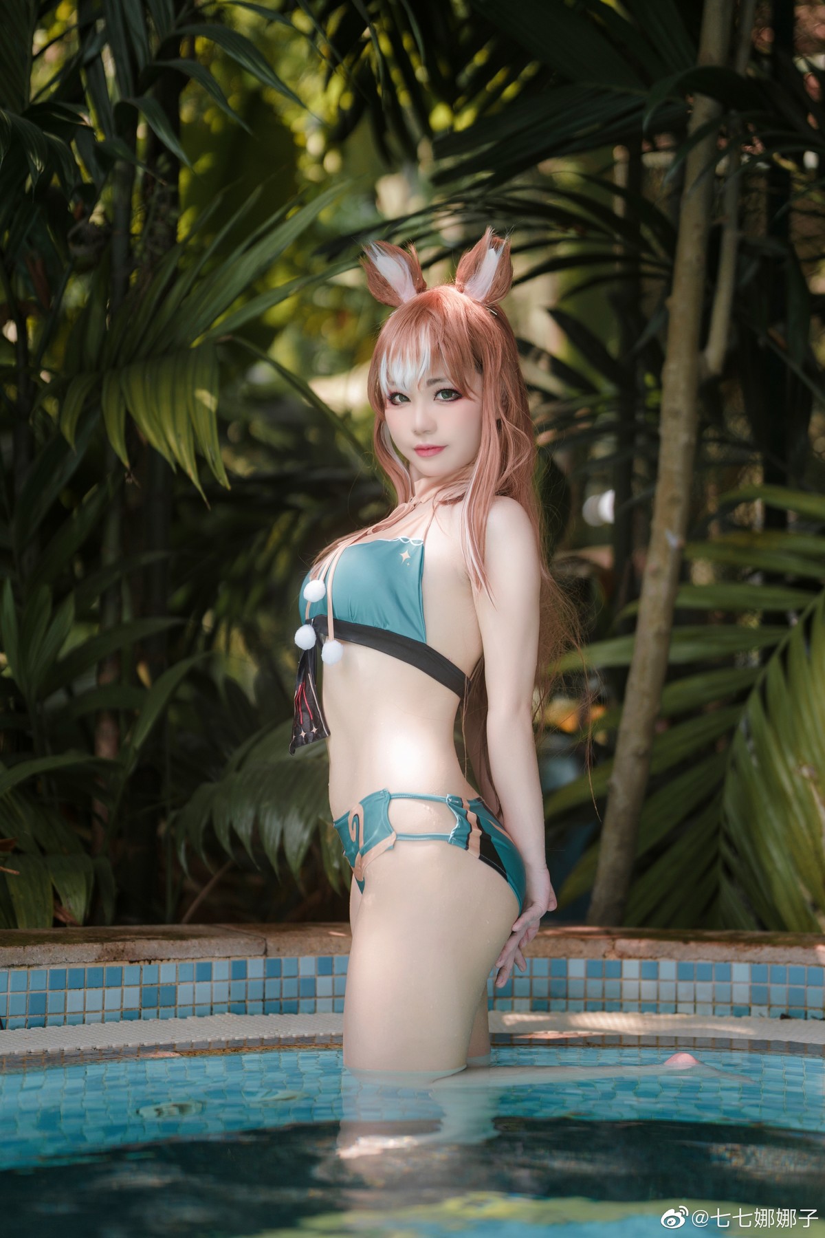 七七娜娜子 Cosplay 希娜吧 ​​​Swimsuit Ver 24