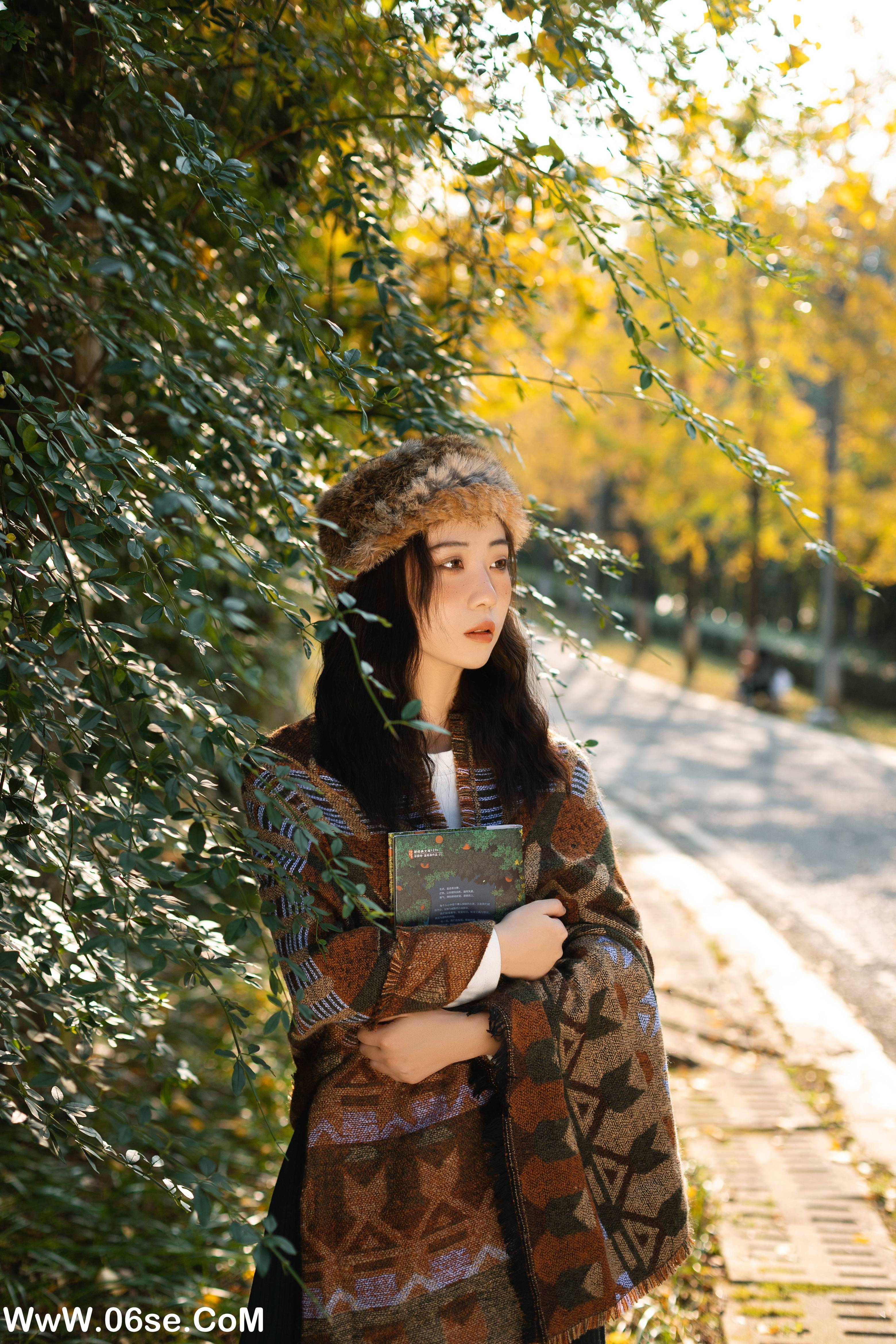 图片[4]-[YITUYU艺图语]2022.12.02 捡起日落前的温柔 夏夏夏桐[22+1P／387MB]-六色网