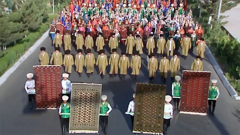 День ковра. День ковров (Carpet Day) — Туркменистан. Праздник ковра в Туркменистане. Праздник день ковра Туркменистане. День туркменского ковра праздник.