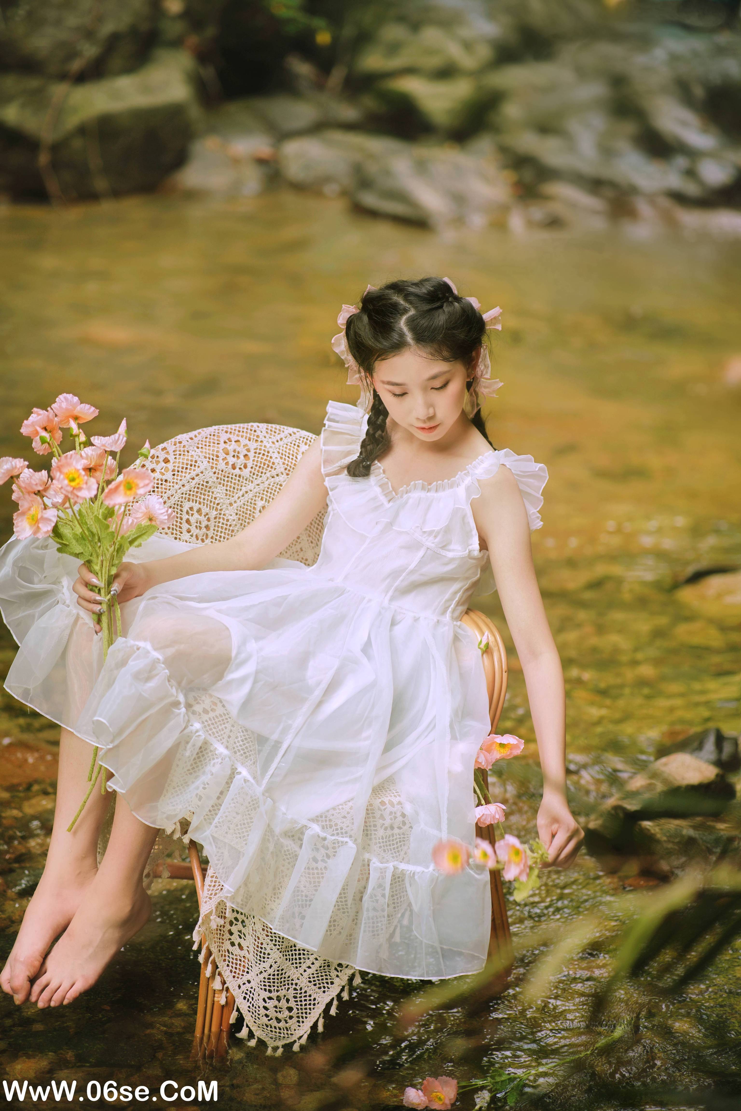 图片[4]-[YITUYU艺图语]2022.09.15 溪流少女 小怡[35+1P／459MB]-六色网