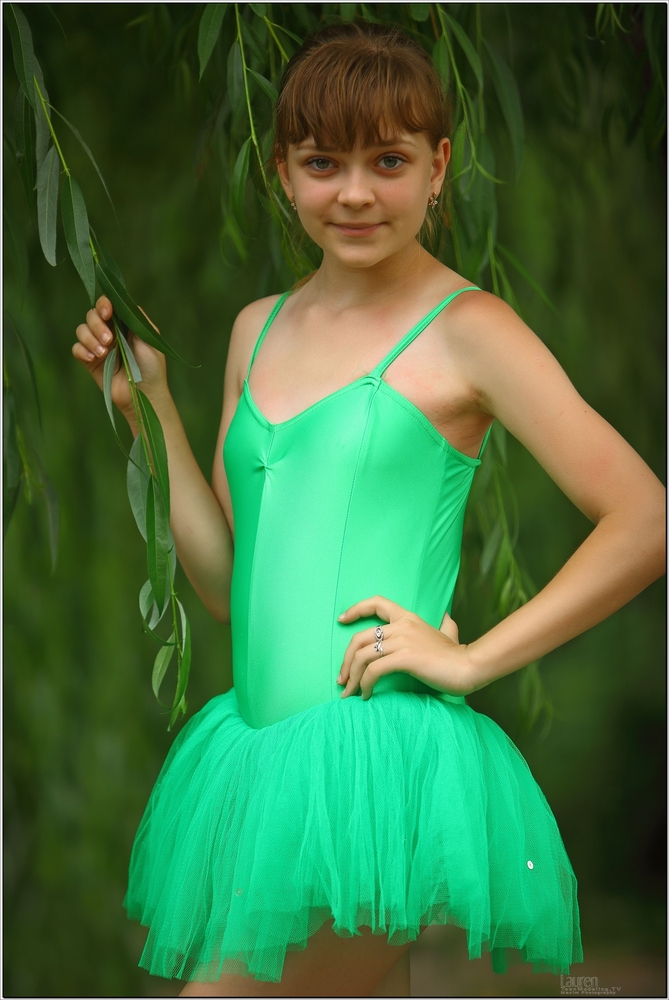 TEENMODELING LAUREN – GREENLEO 158P – Telegraph