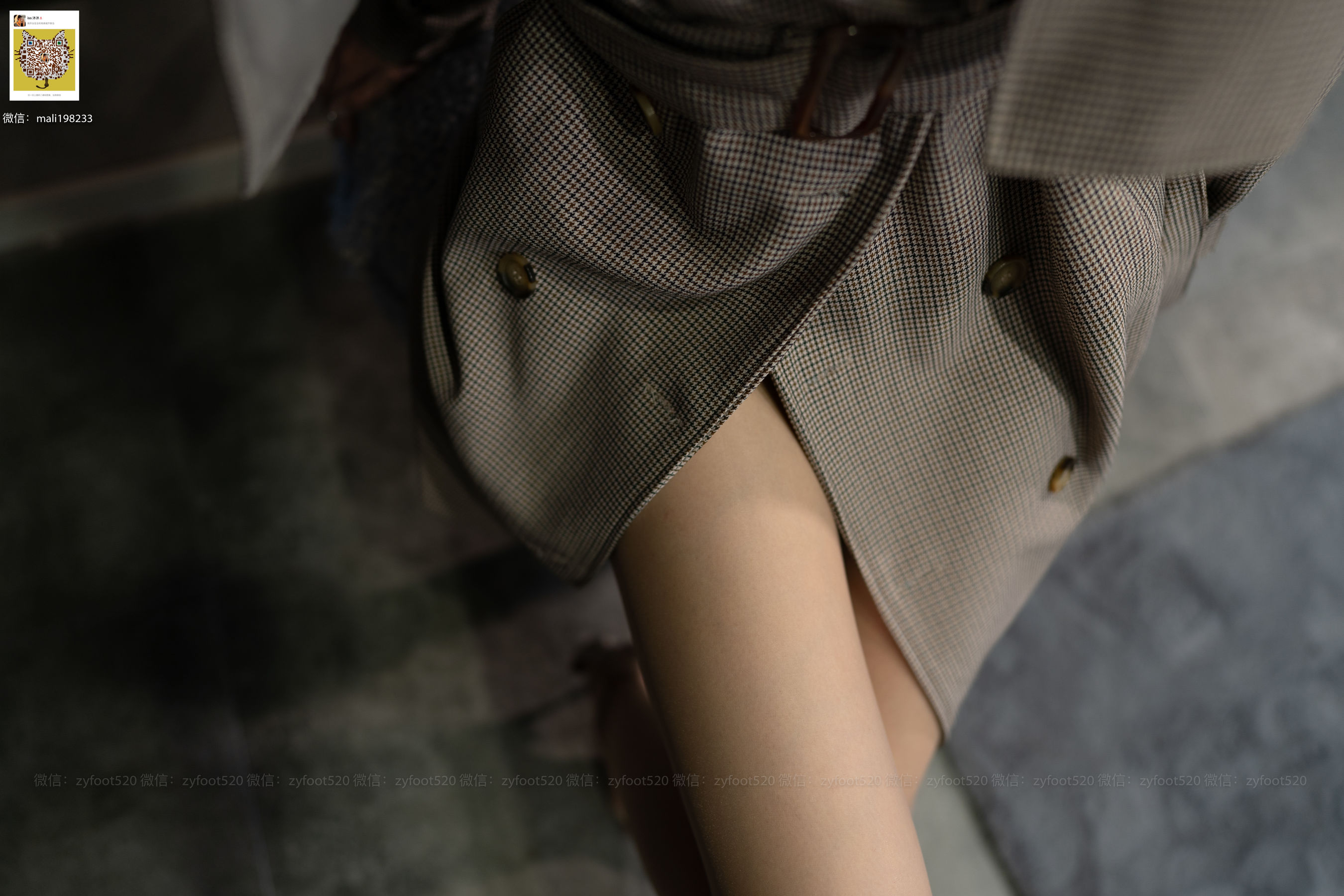 [ISS尤好物系列]_诗微_收腰风衣-写真图集共64P 3